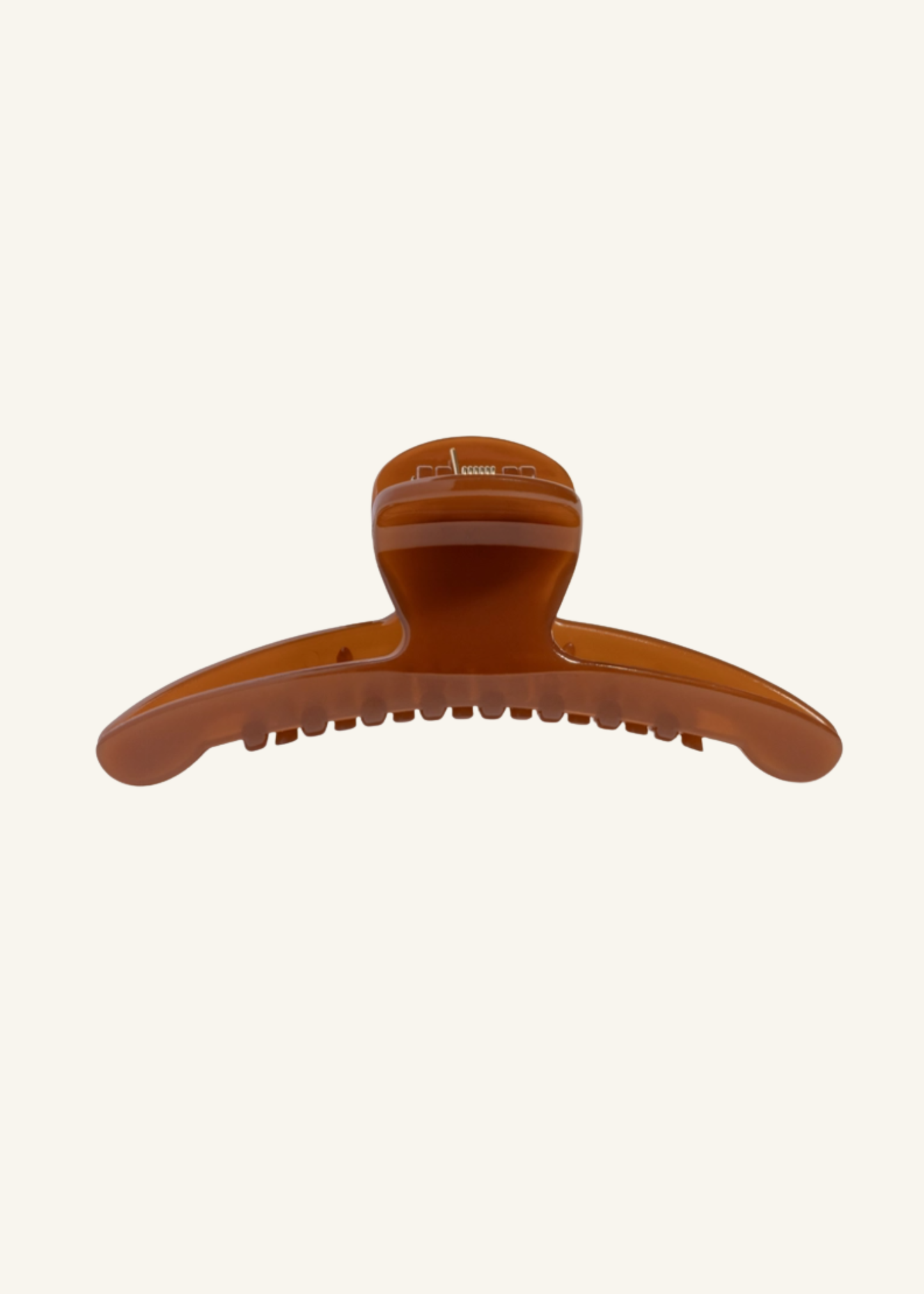 Kitsch™ mocha large arched hair clip with a glossy finish, curved shape, and claw teeth.