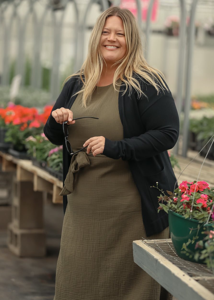 Essential Black Short and Soft Cardigan