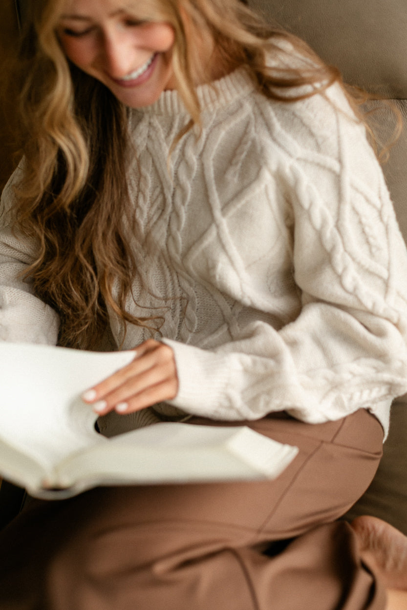 Long Sleeve Cozy Cable Knit Sweater