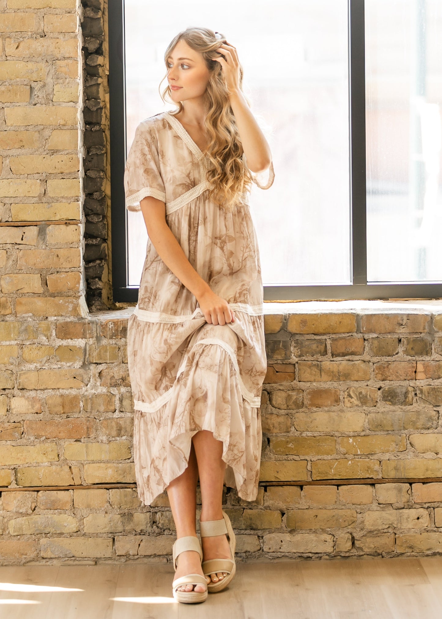 Abstract Print Lace Trimmed V-neck Dress FF Dresses