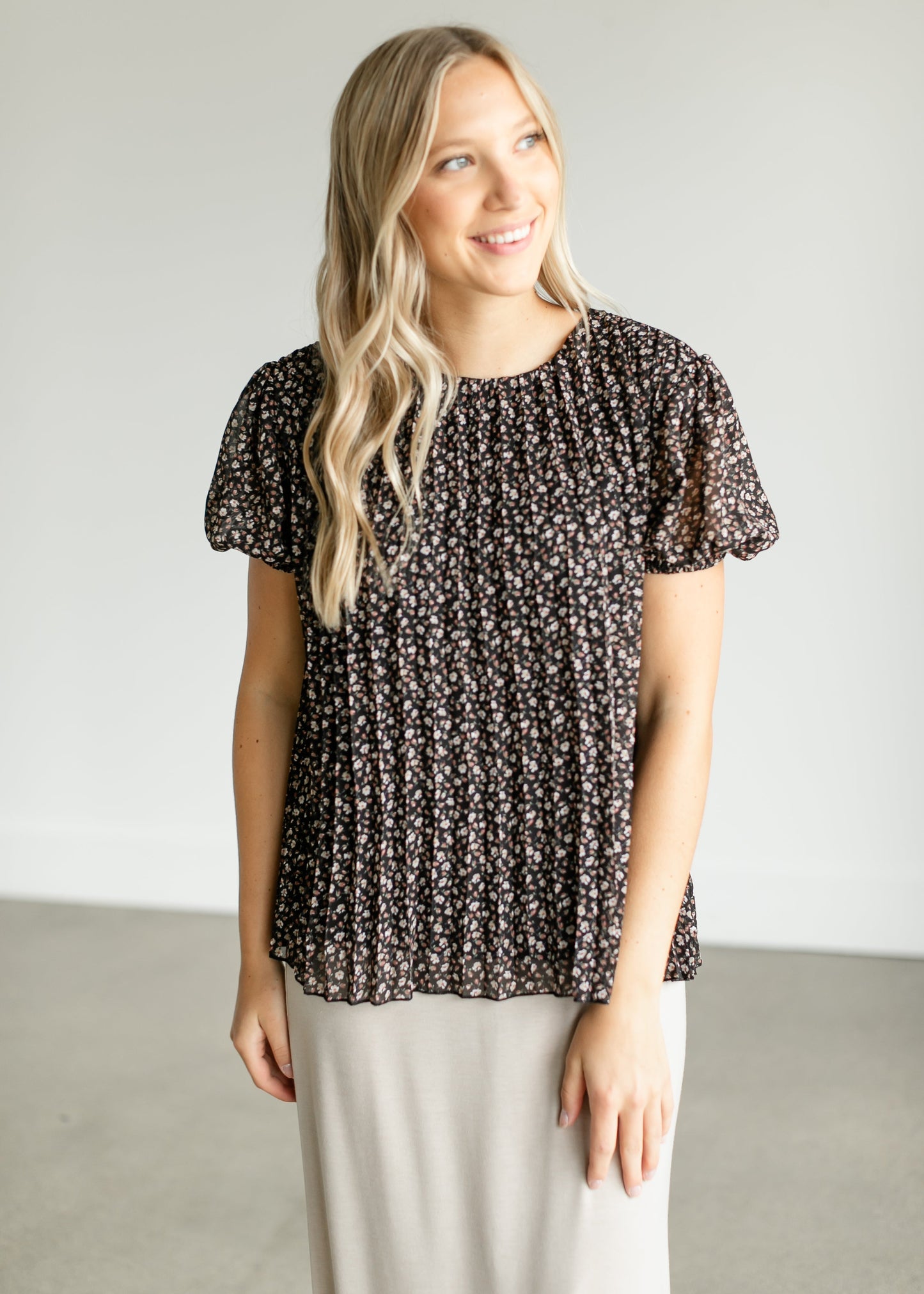 Black Floral Short Sleeve Top FF Tops