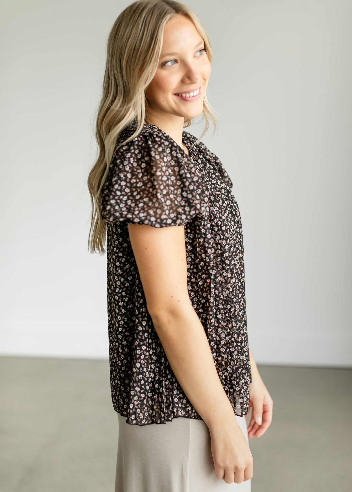 Black Floral Short Sleeve Top FF Tops
