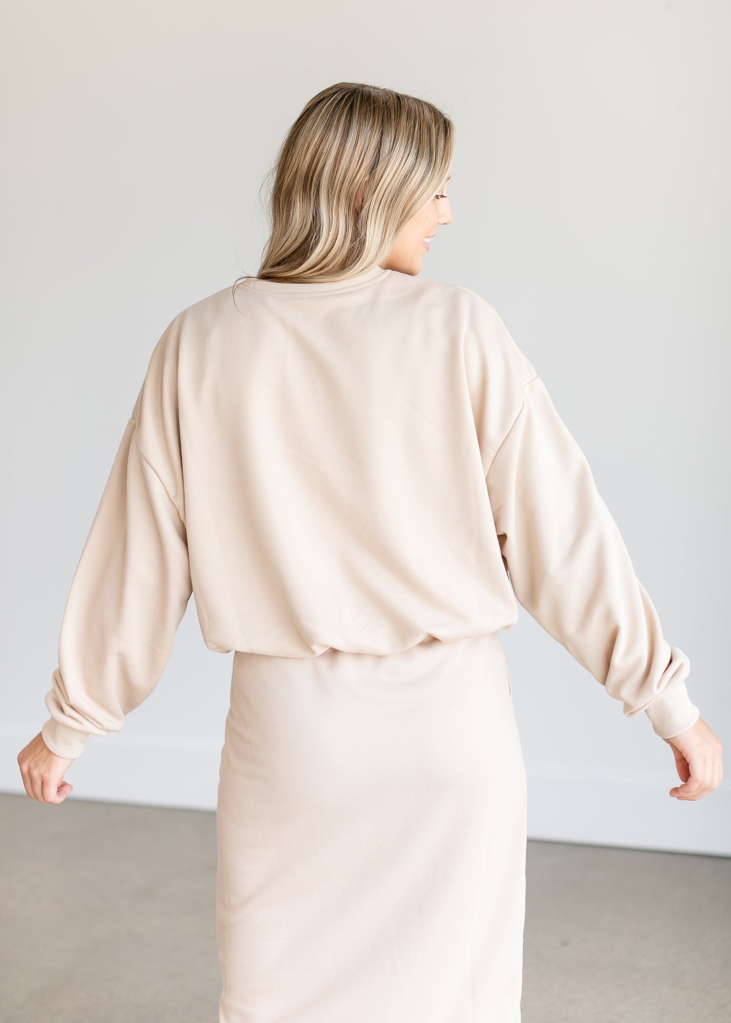 Bubble Hem Crewneck Sweatshirt FF Tops