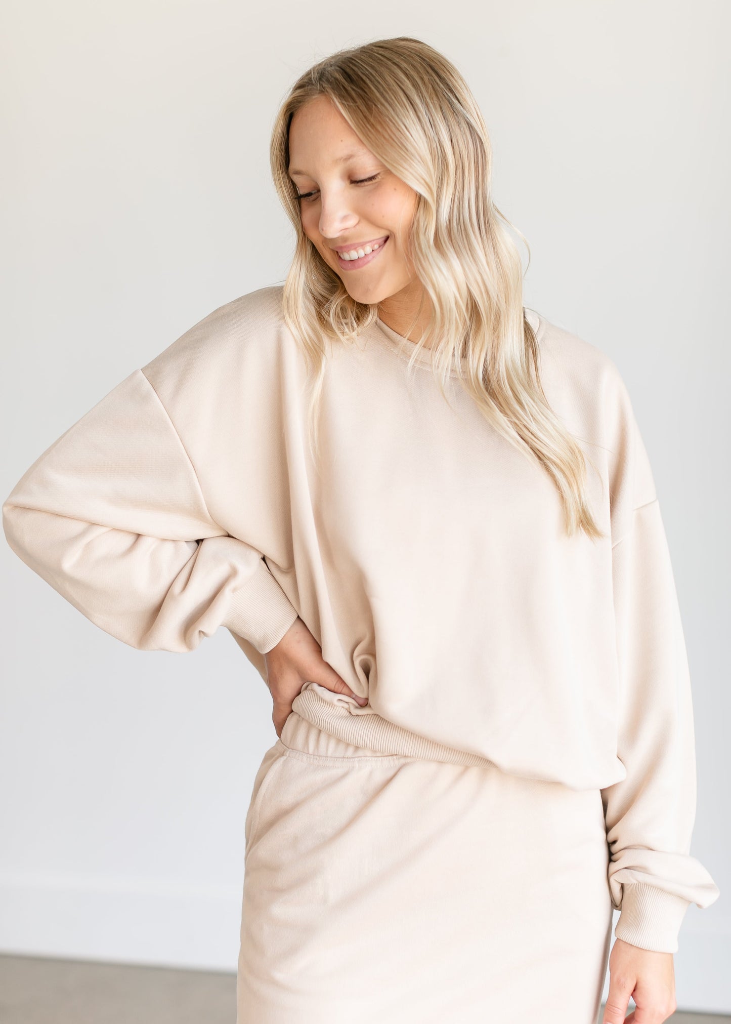 Bubble Hem Crewneck Sweatshirt FF Tops