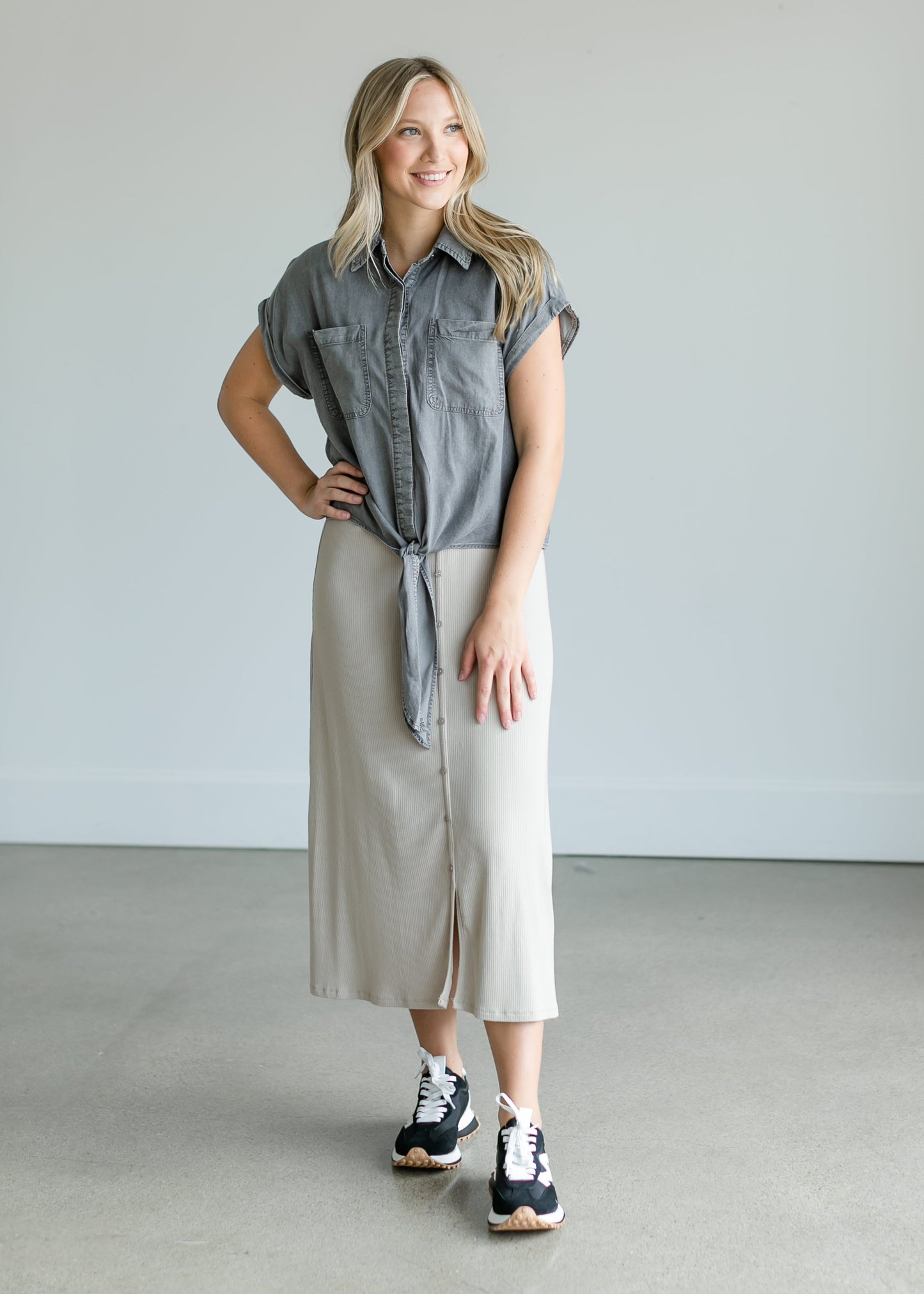 Chambray Short Sleeve Knotted Top Tops