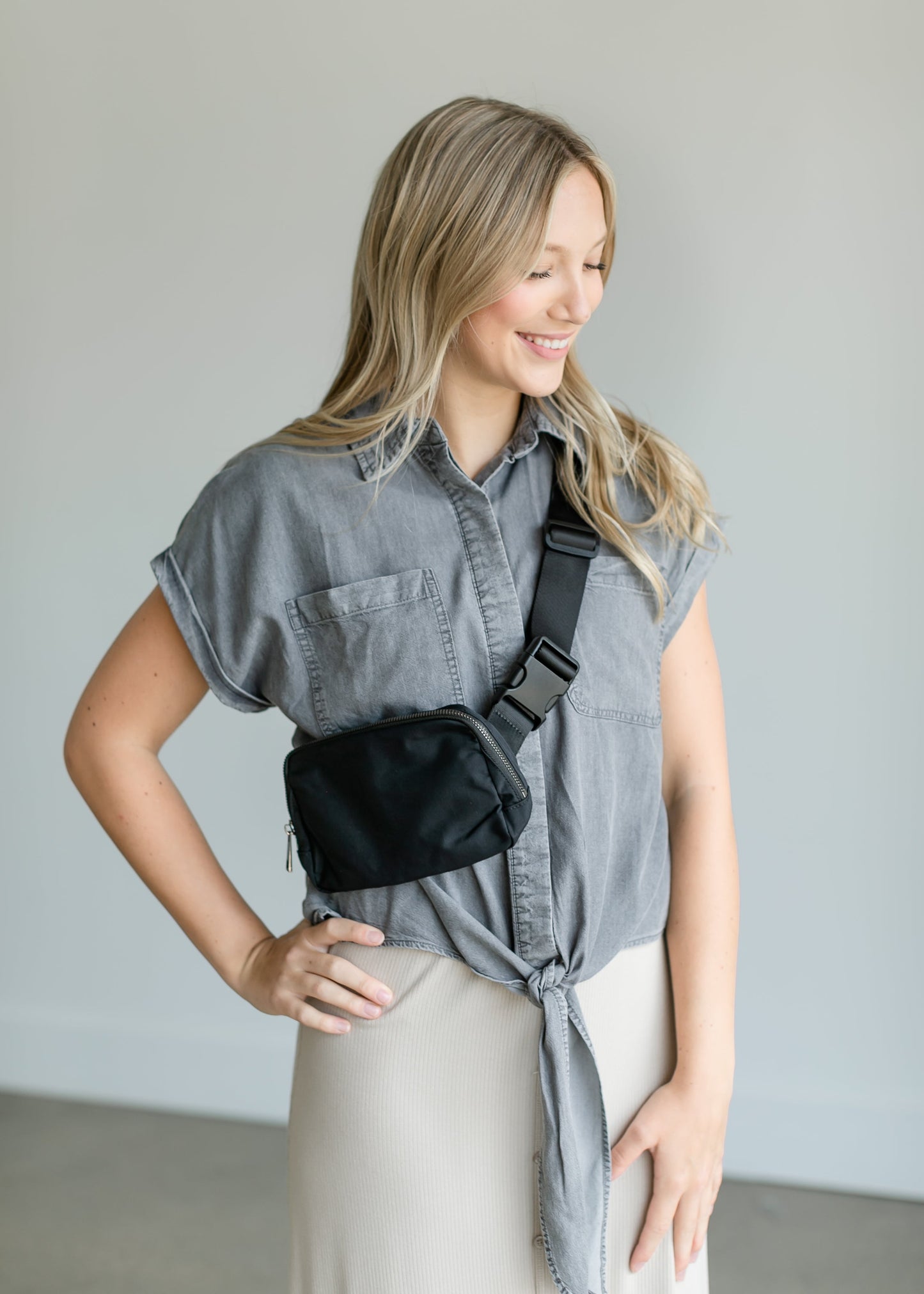 Chambray Short Sleeve Knotted Top Tops