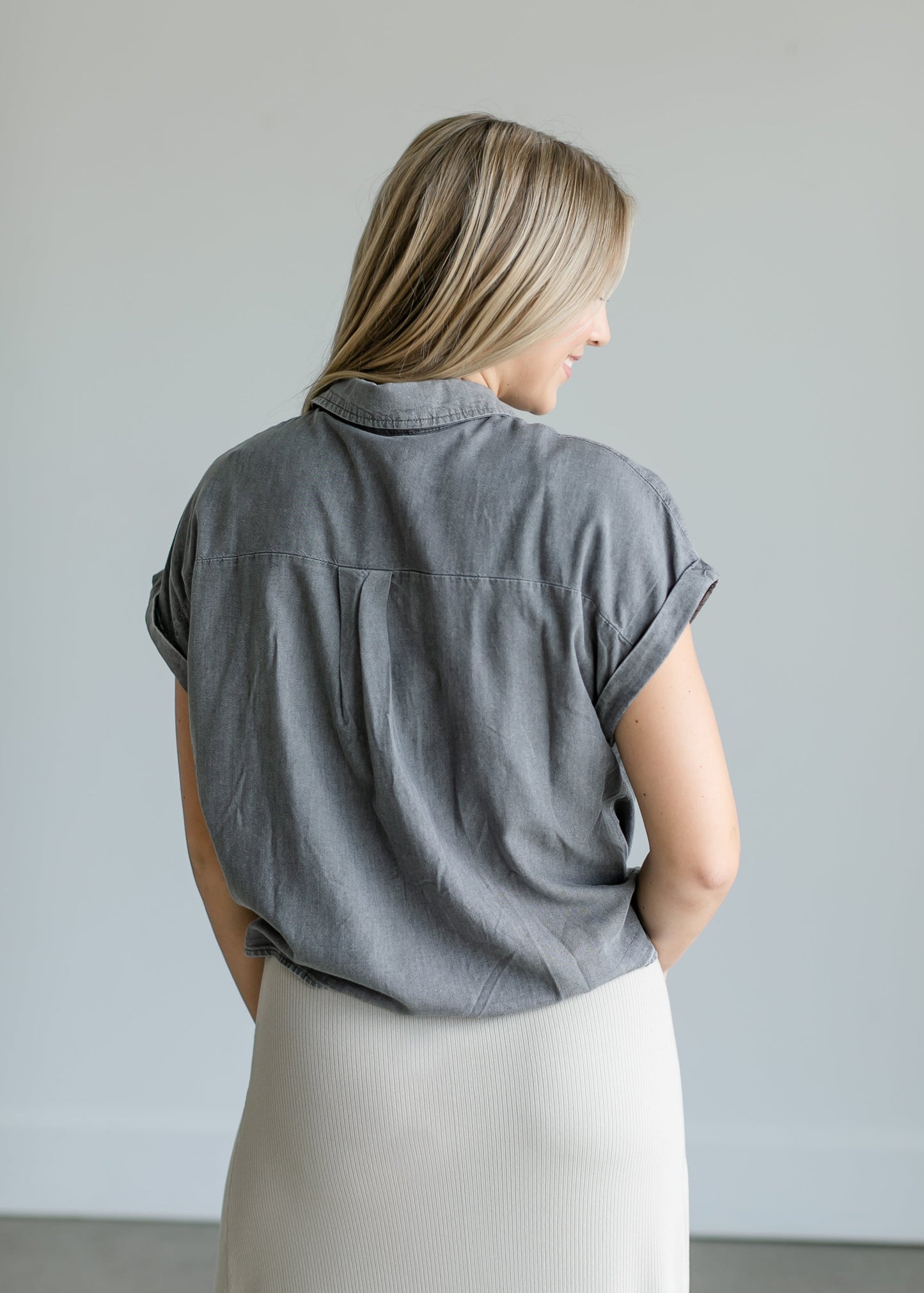 Chambray Short Sleeve Knotted Top Tops