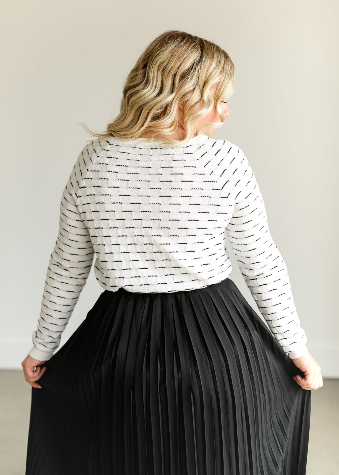 Checkerboard Texture Crewneck Sweater FF Tops