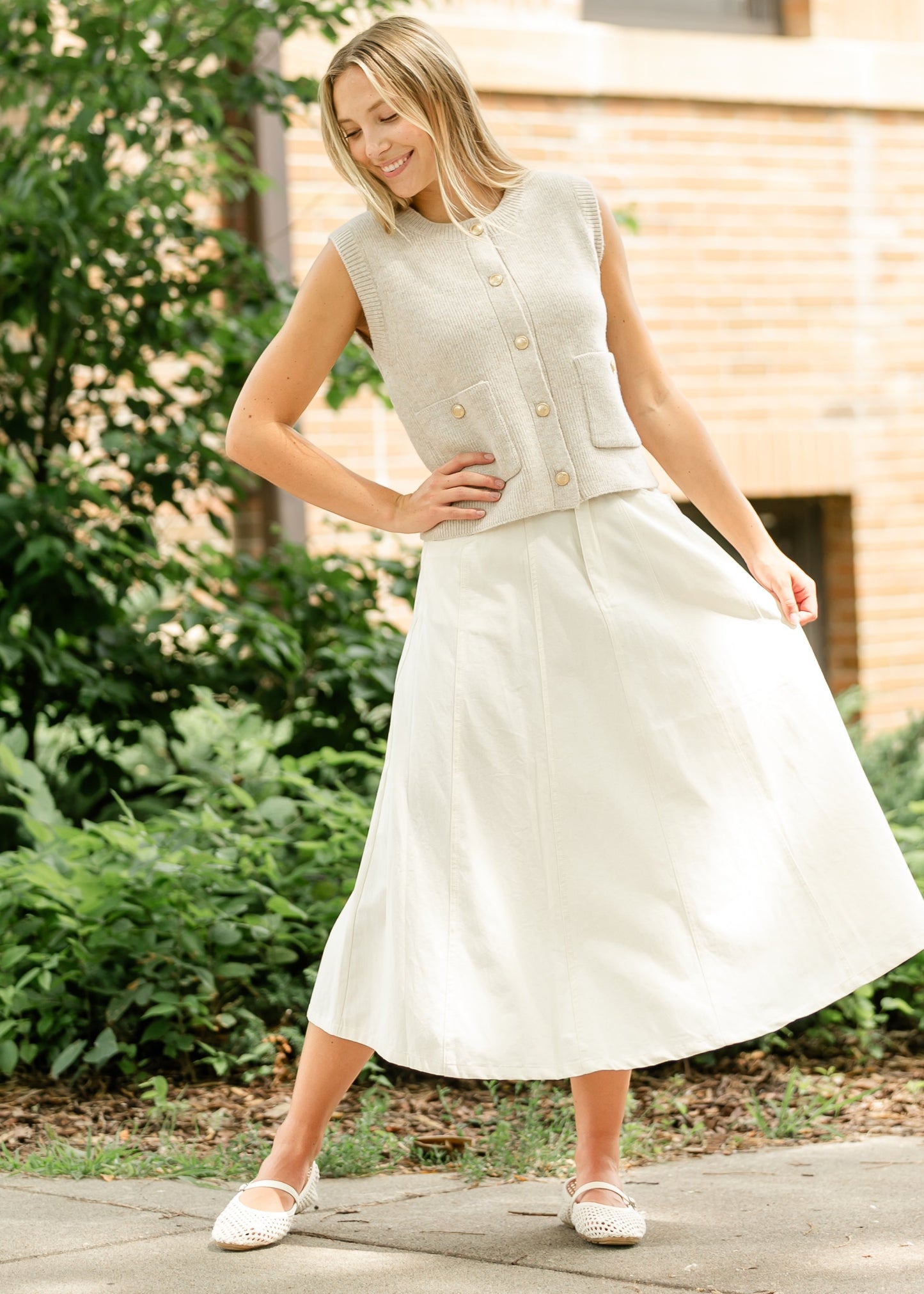 Classic Crewneck Button Up Sweater Vest FF Tops