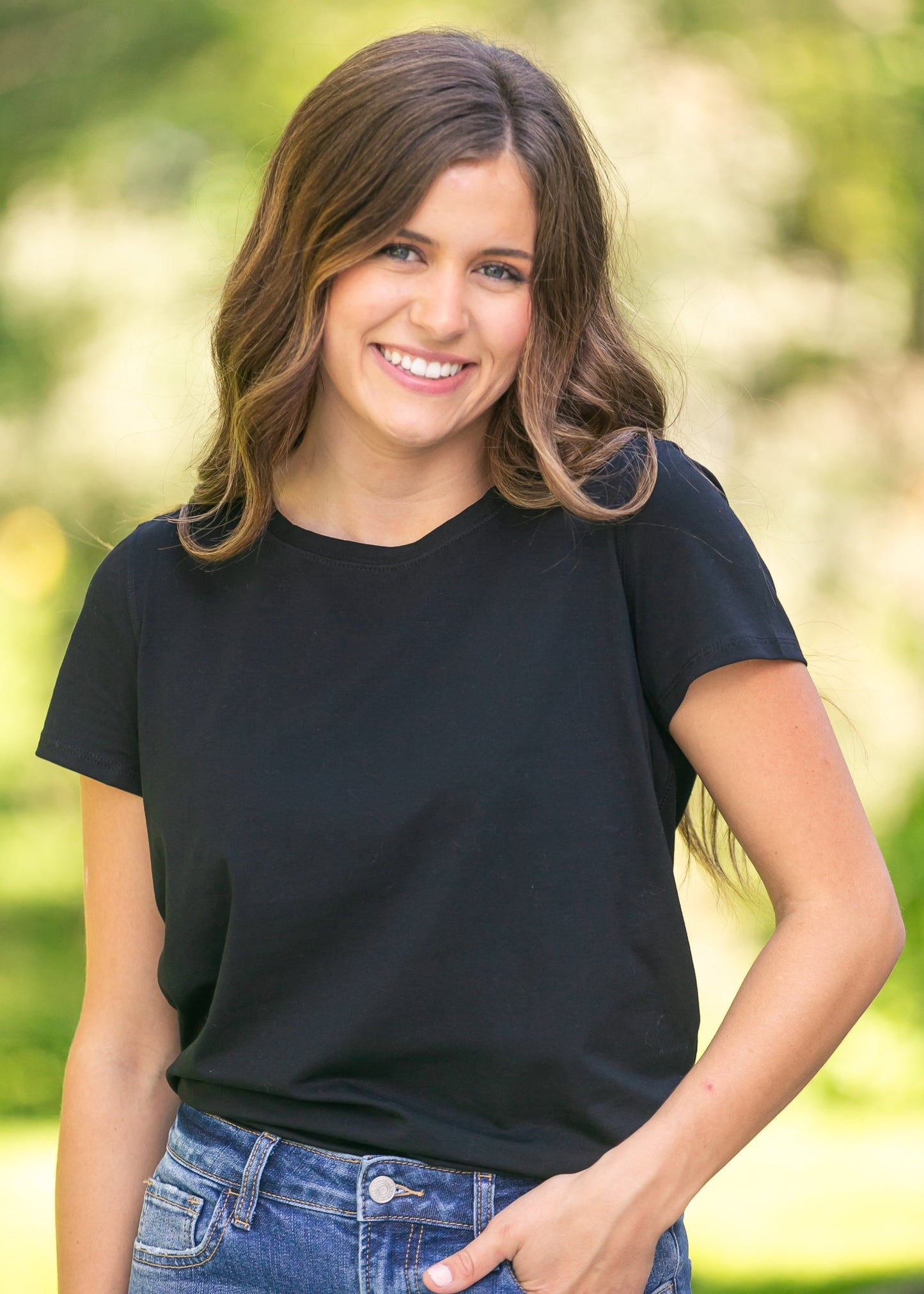 Essential Crew Basic T-shirt IC Tops Black / XS