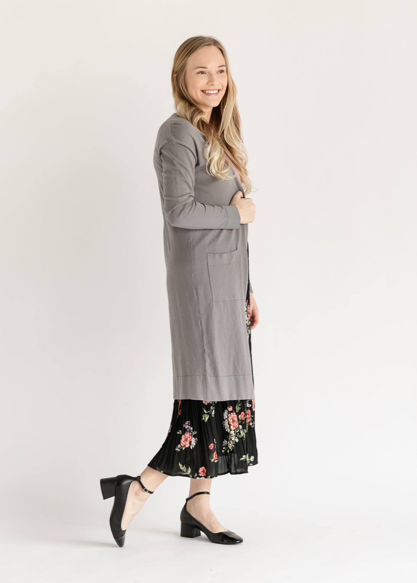 Essential Long + Soft Cardigan IC Tops Gray / XS