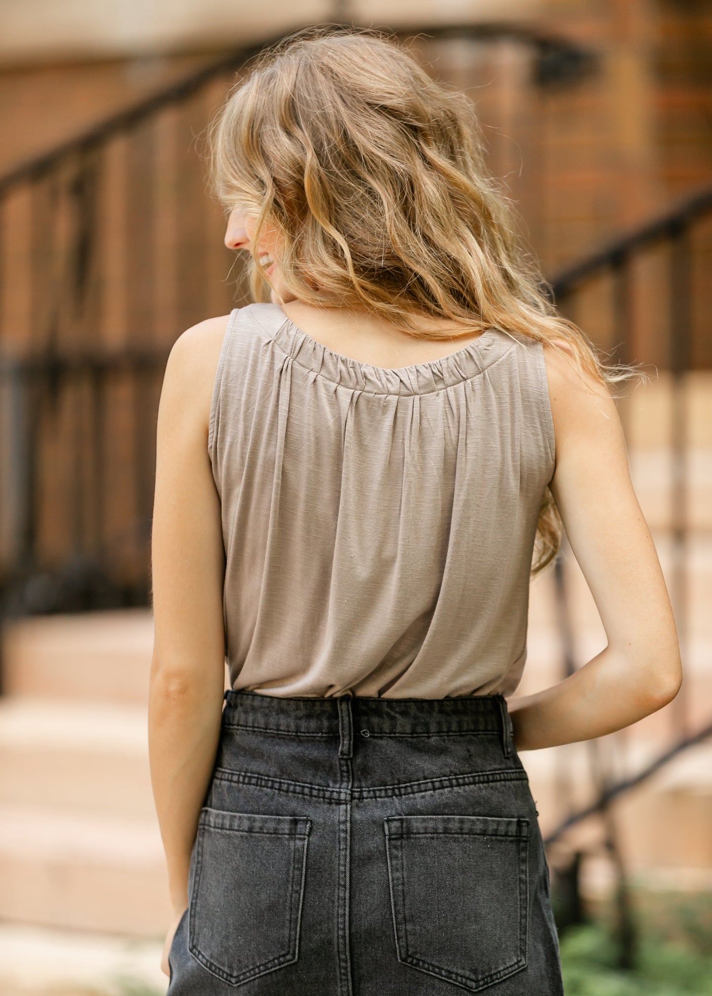Essential Pleated Neck Layering Tank IC Tops