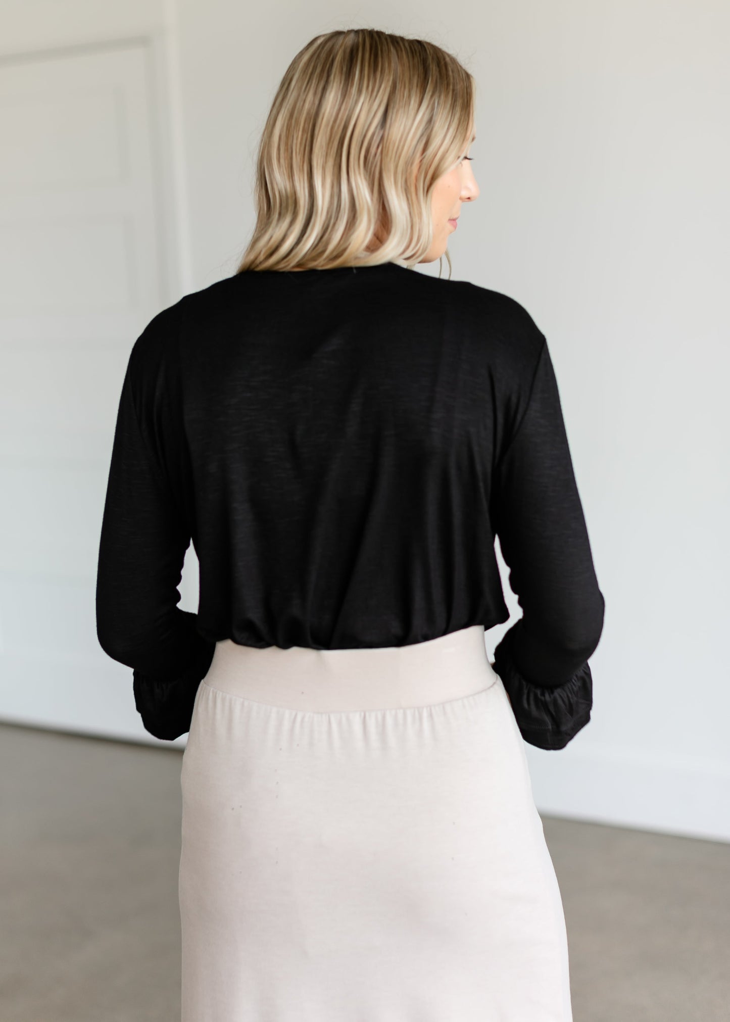 Essential Pleated Ruffle Sleeve Top IC Tops