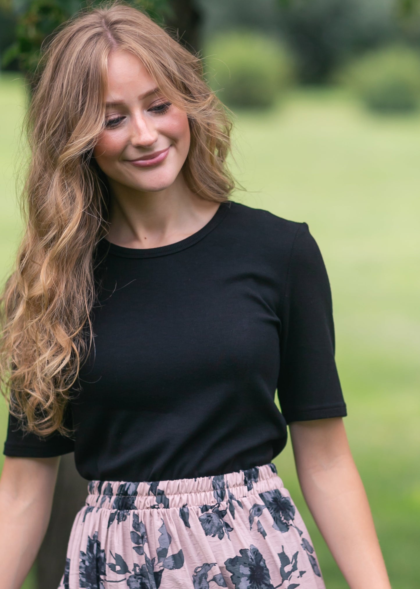 Essential Ribbed Half Sleeve Tee IC Tops Black / XS