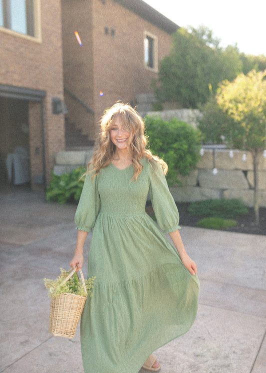 Flora Smocked Midi Dress IC Dresses