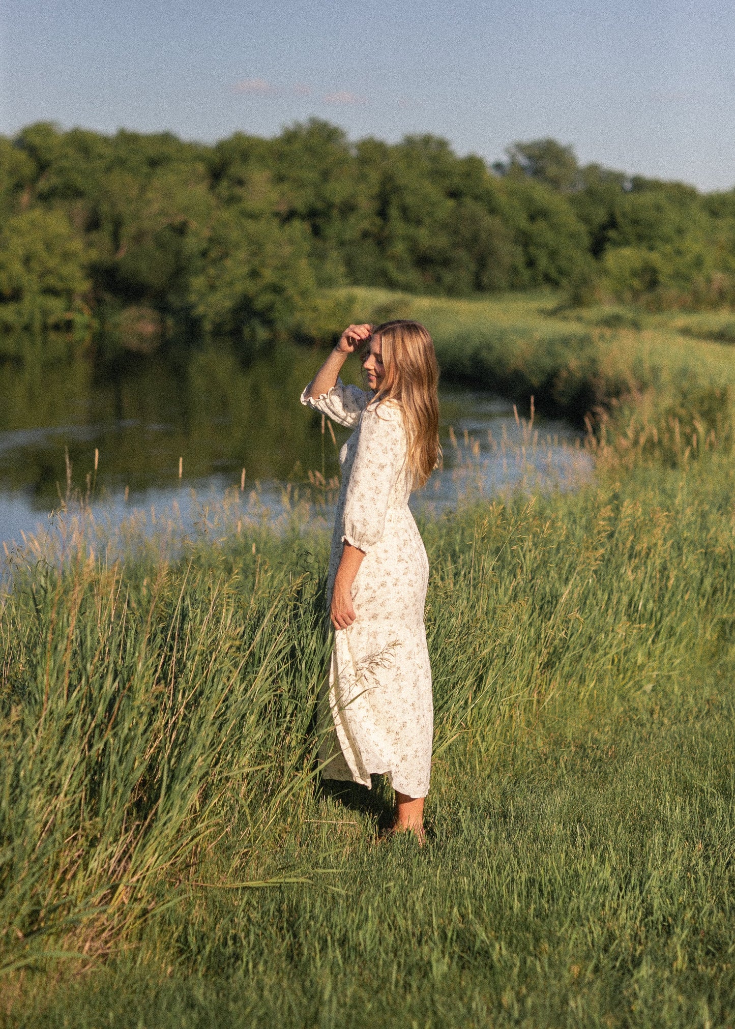 Flora Smocked Midi Dress IC Dresses