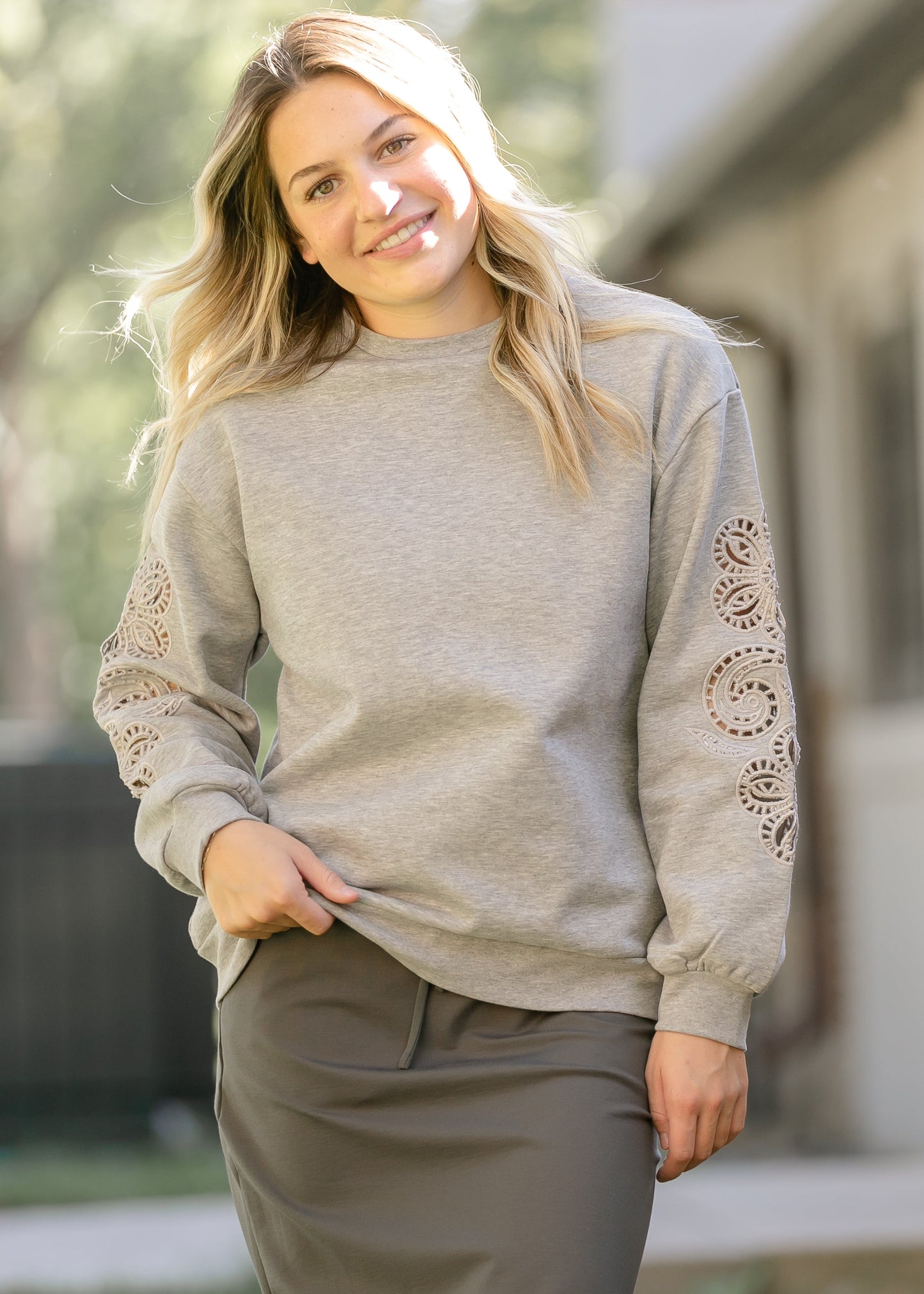 Floral Cutout Sleeve Sweatshirt FF Tops