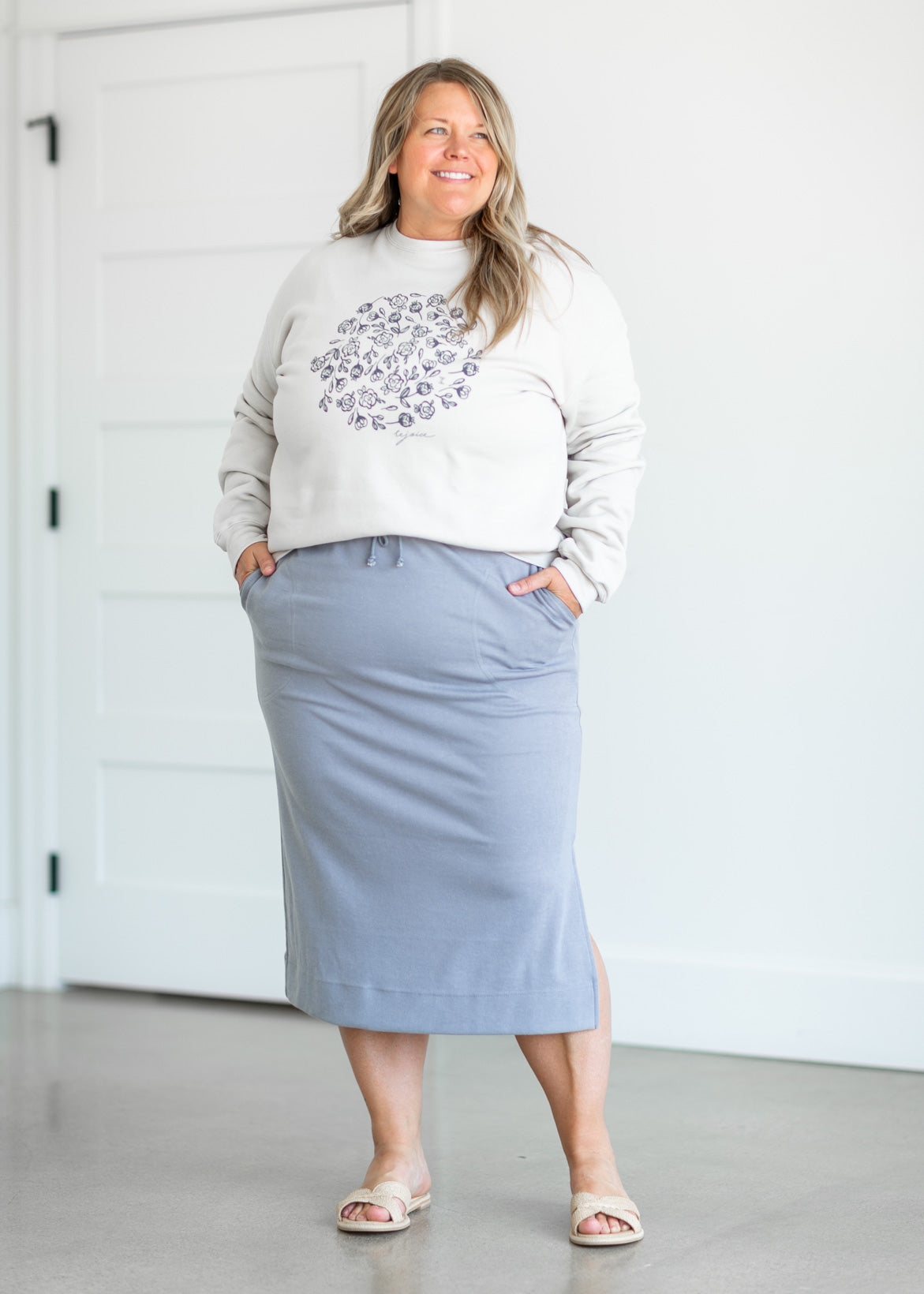 Floral Rejoice Crewneck Sweatshirt Tops
