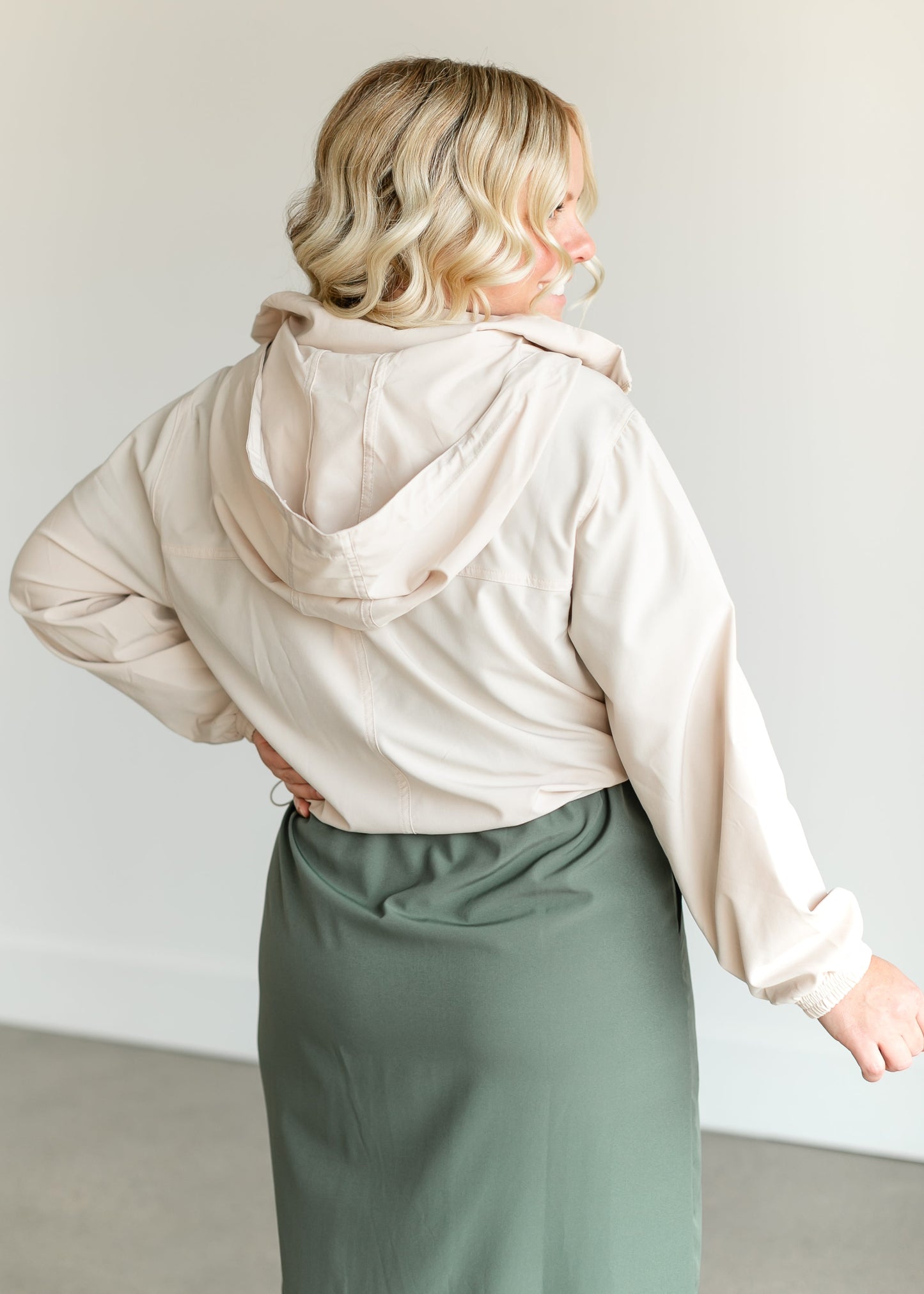 Full Zip Cropped Lightweight Jacket FF Tops