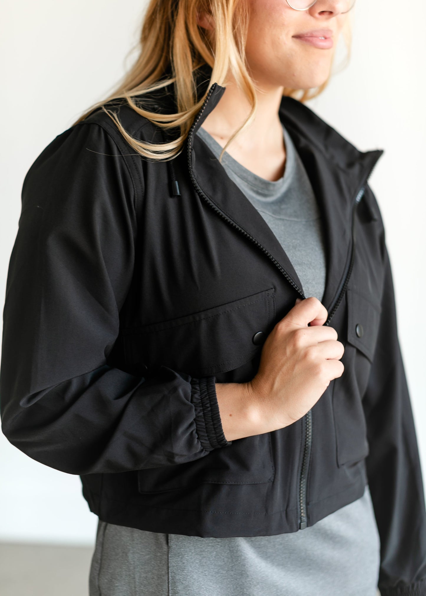 Full Zip Cropped Lightweight Jacket FF Tops