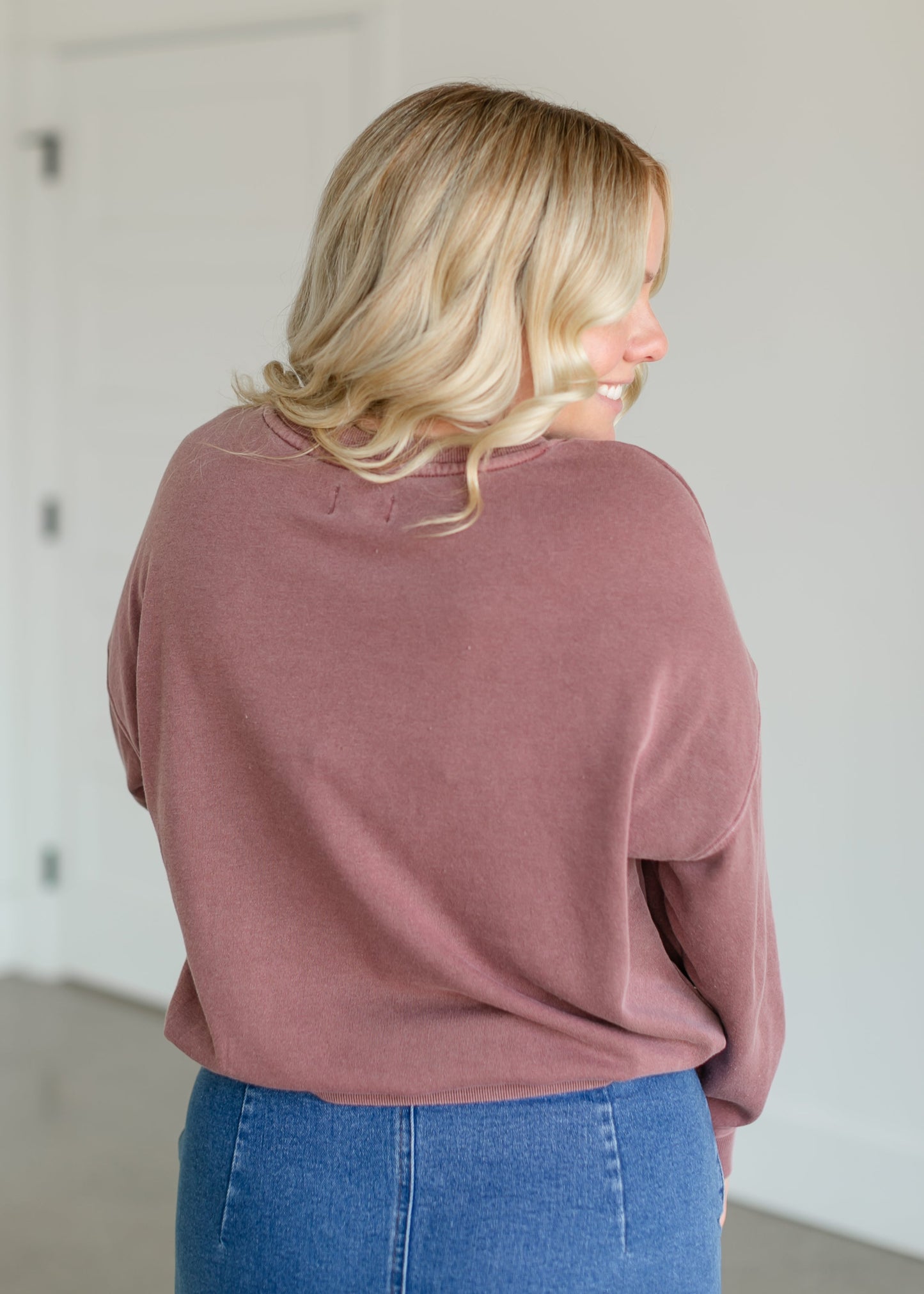 Homebody Crewneck Graphic Sweatshirt FF Tops