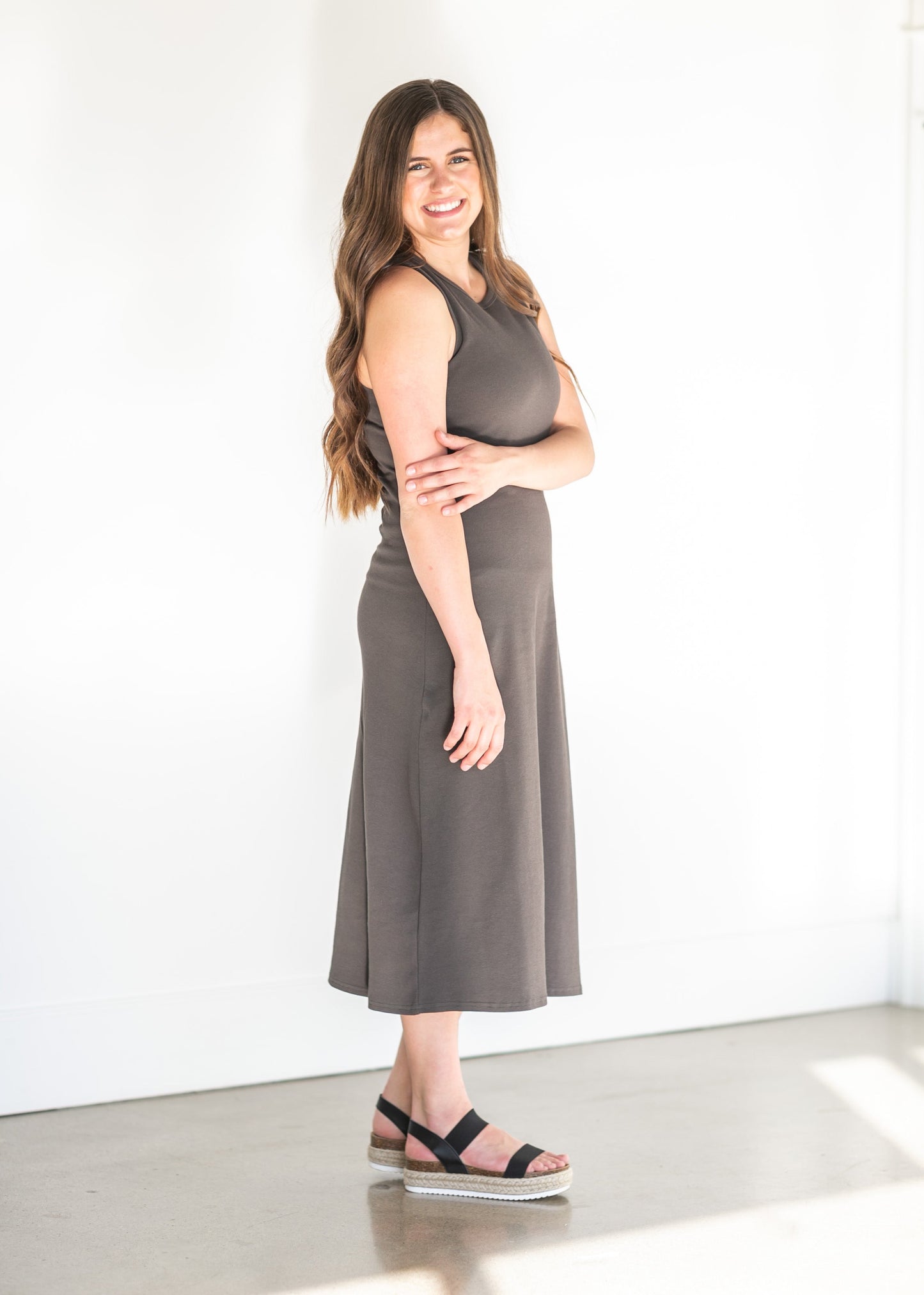Ivette Sleeveless Ribbed Midi Dress Dresses