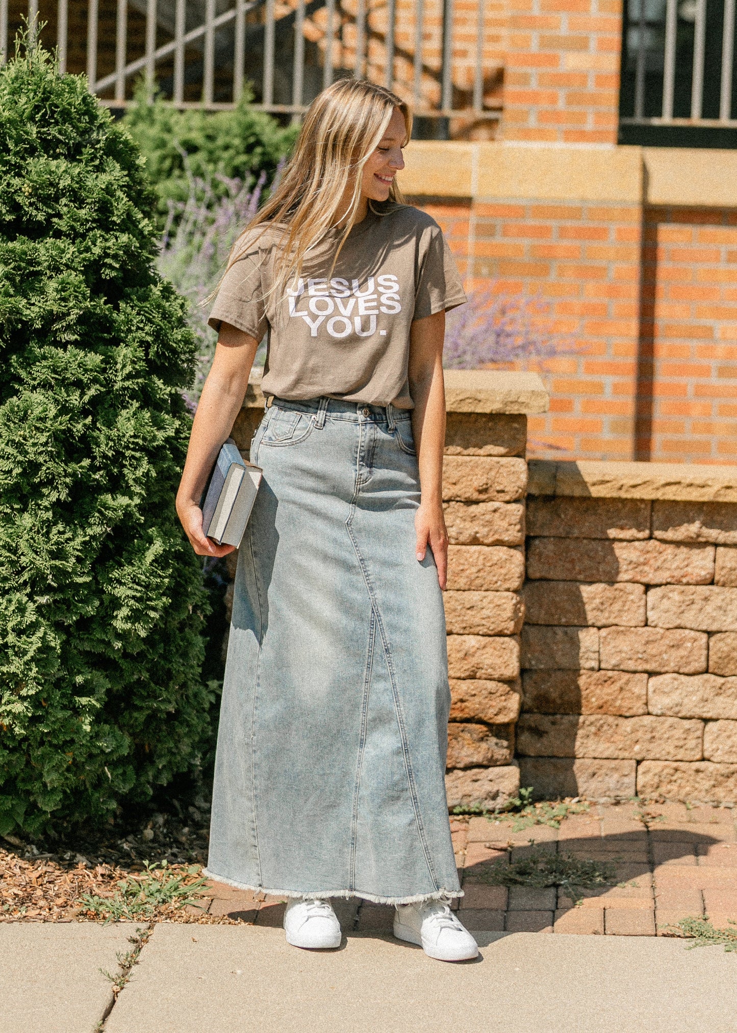 Jesus Loves You Graphic T-shirt FF Tops