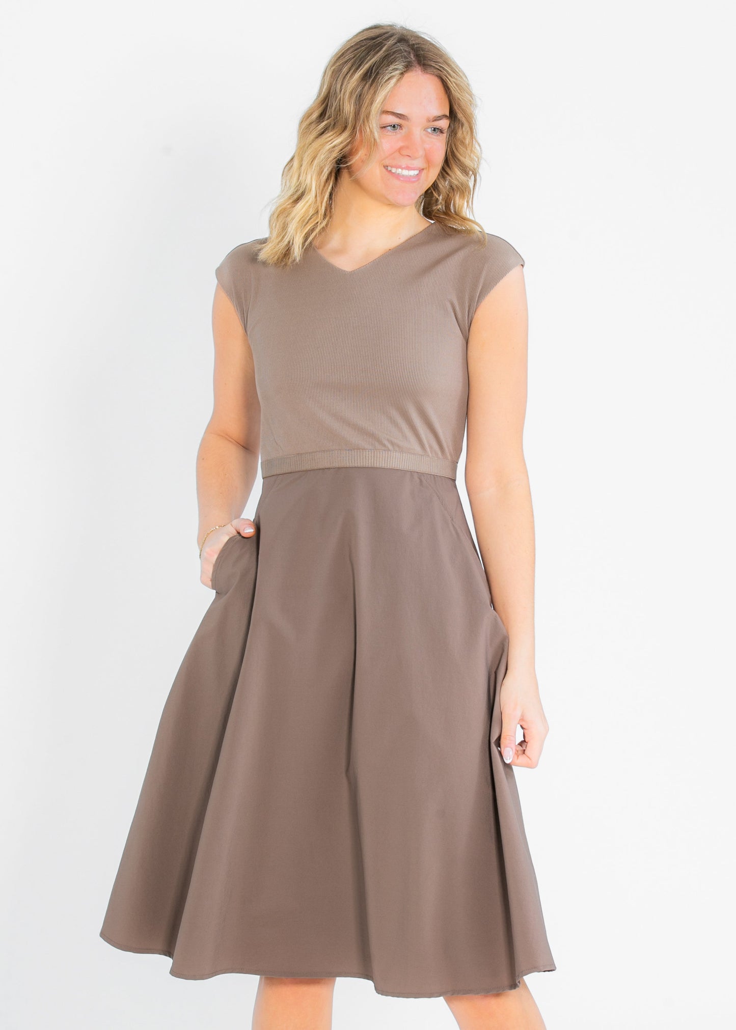 Kate Cap Sleeve Midi Dress IC Dresses