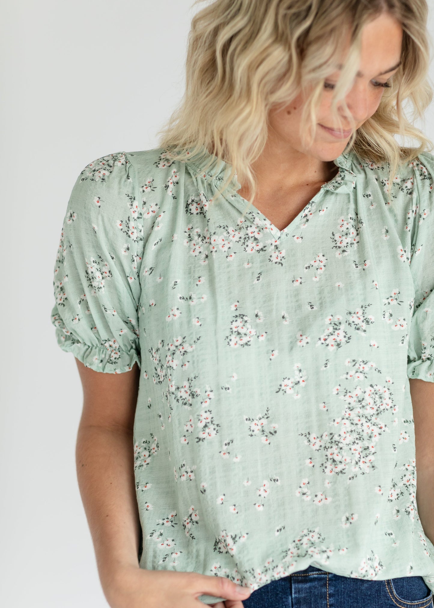 Laurel Floral V-neck Short Sleeve Top FF Tops