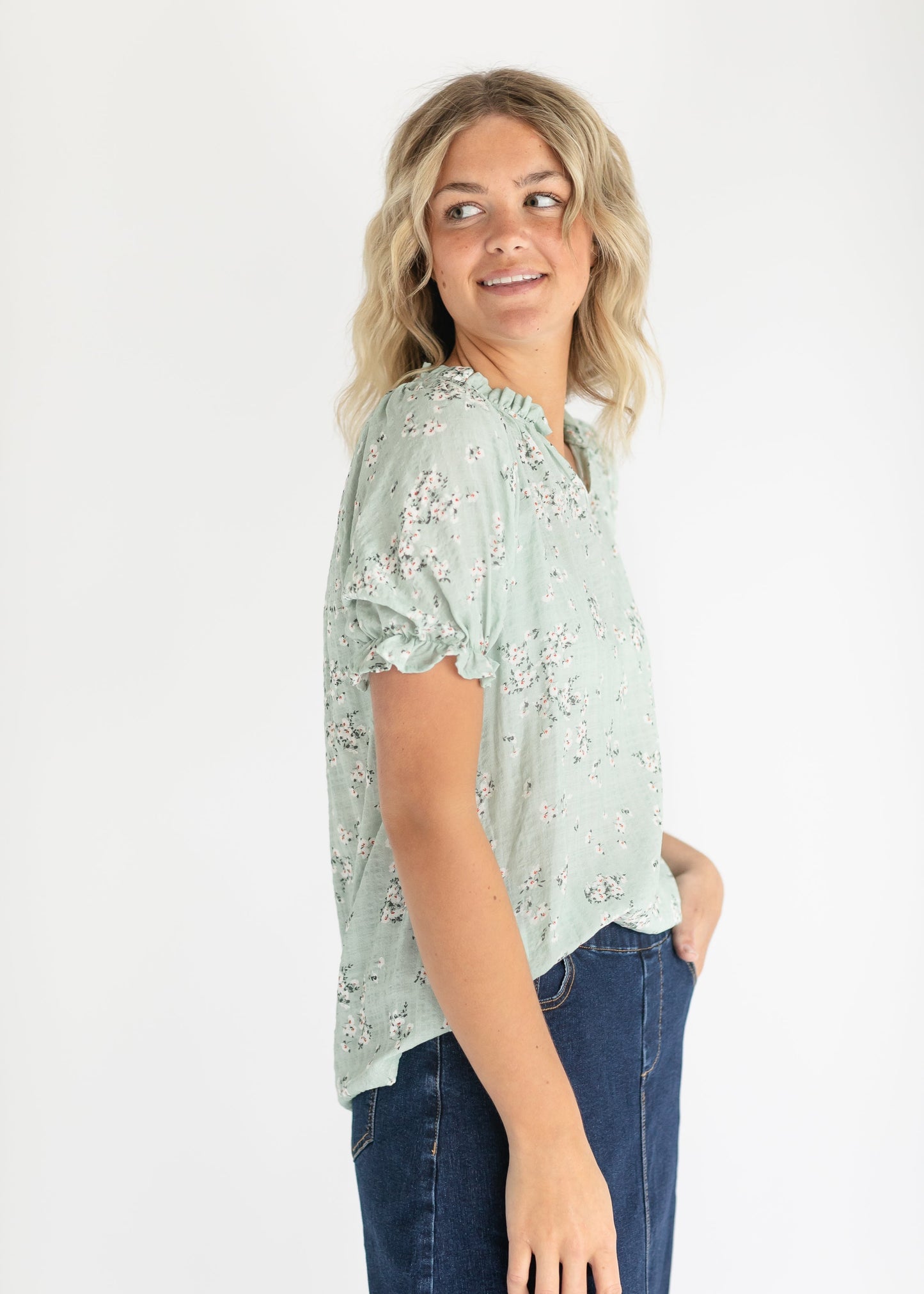 Laurel Floral V-neck Short Sleeve Top FF Tops