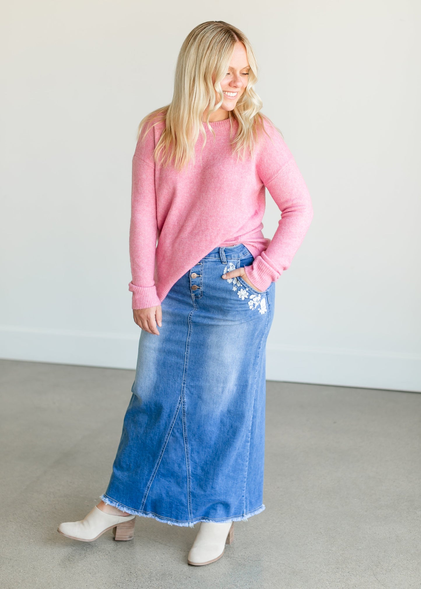 Lightweight Crewneck Pullover Sweater FF Tops