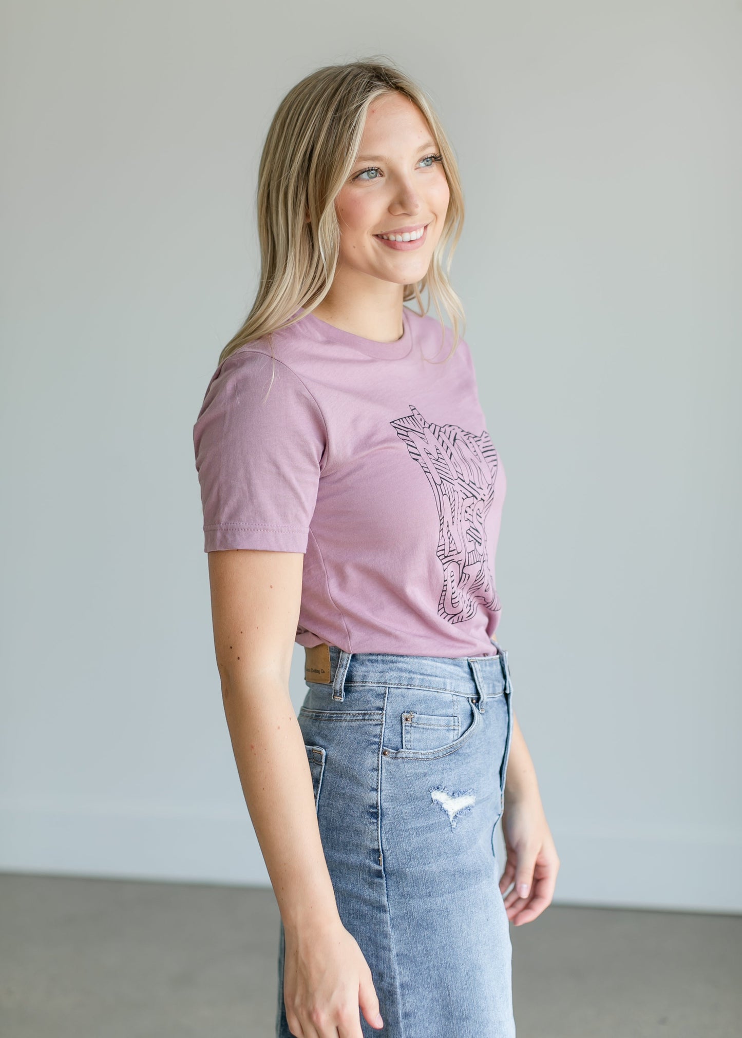 Minnesota Graphic Short Sleeve T-Shirt Tops