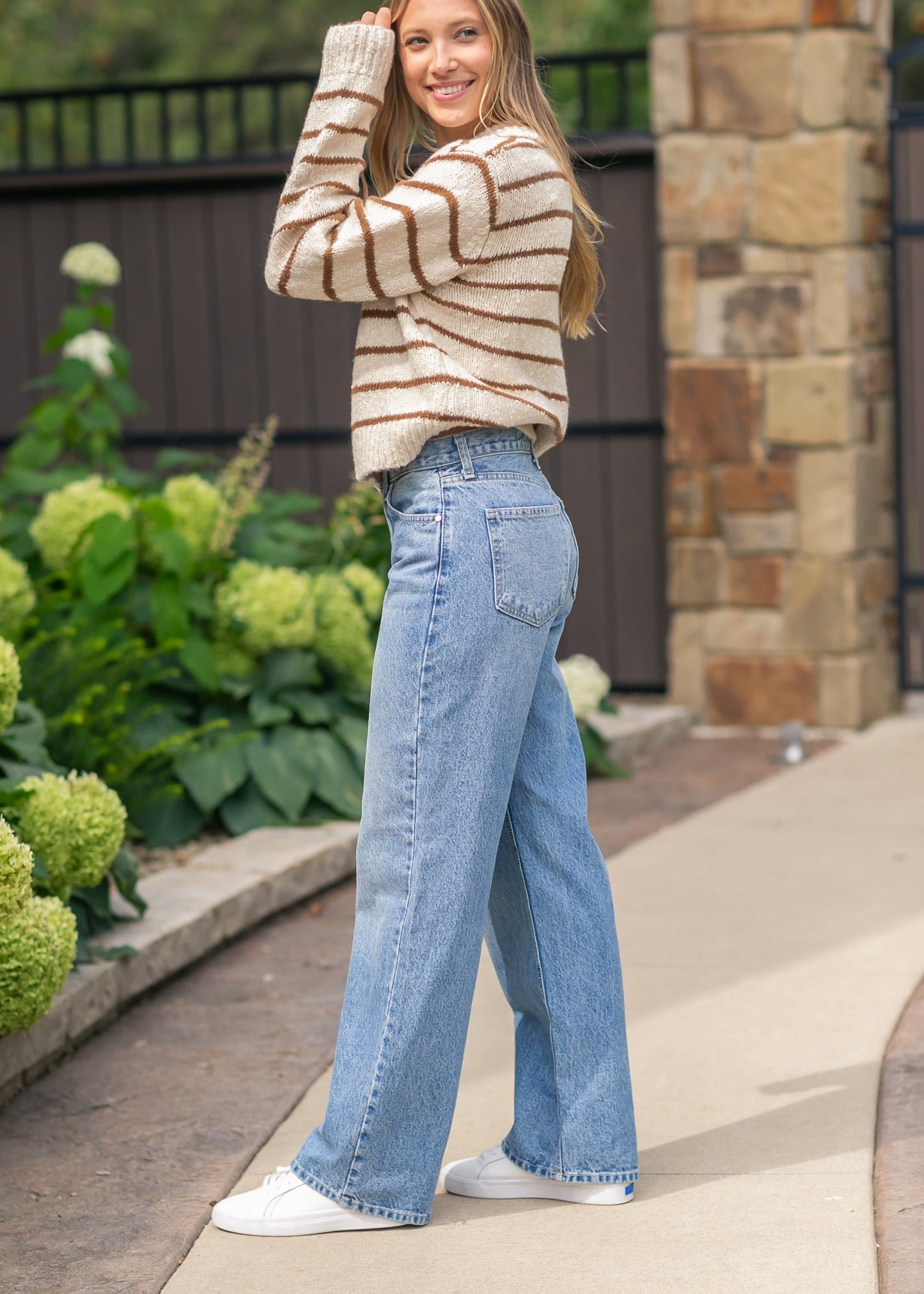 Relaxed Straight Leg Jeans FF Pants