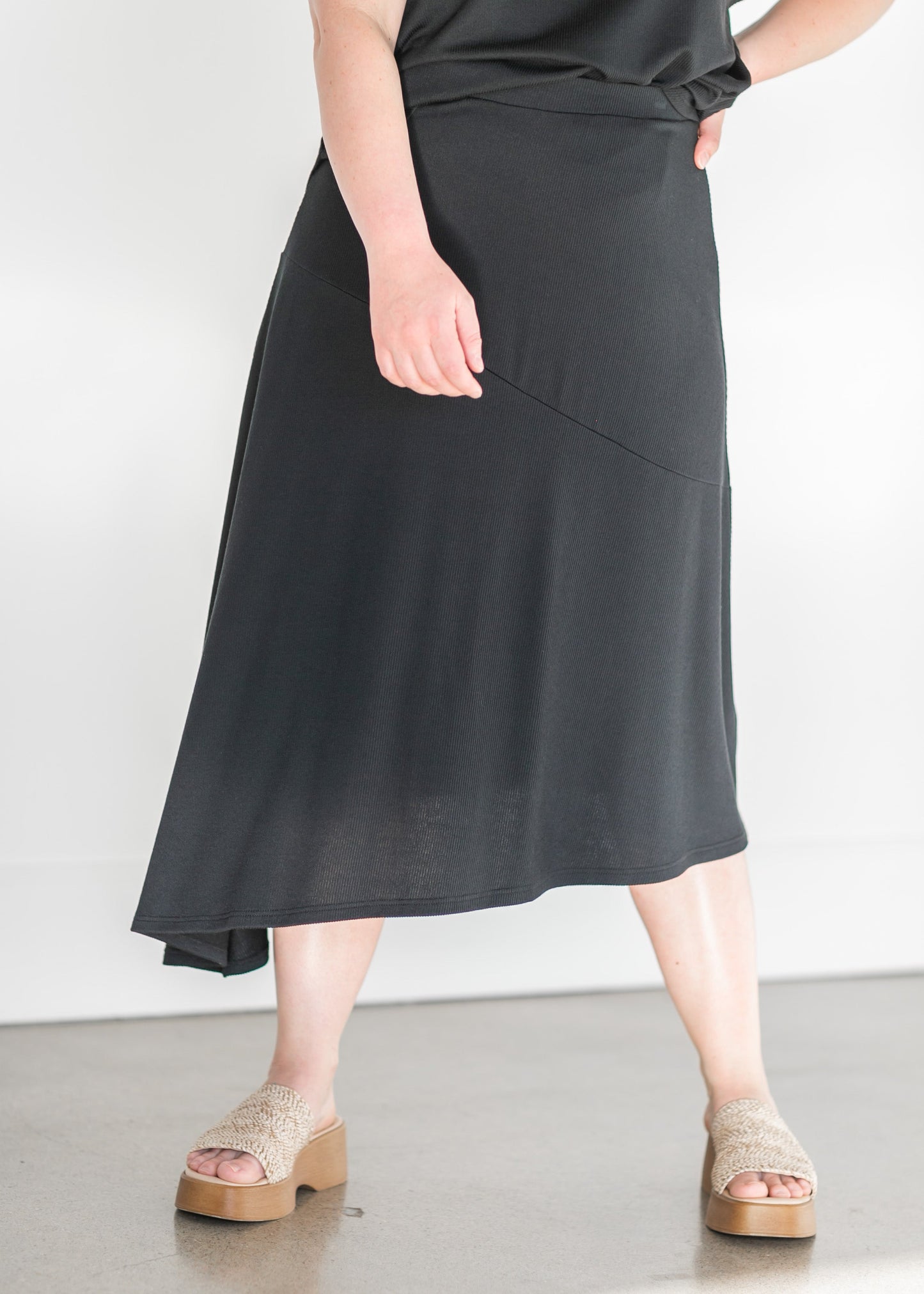 Ribbed Black A-line Asymmetrical Midi Skirt Skirts