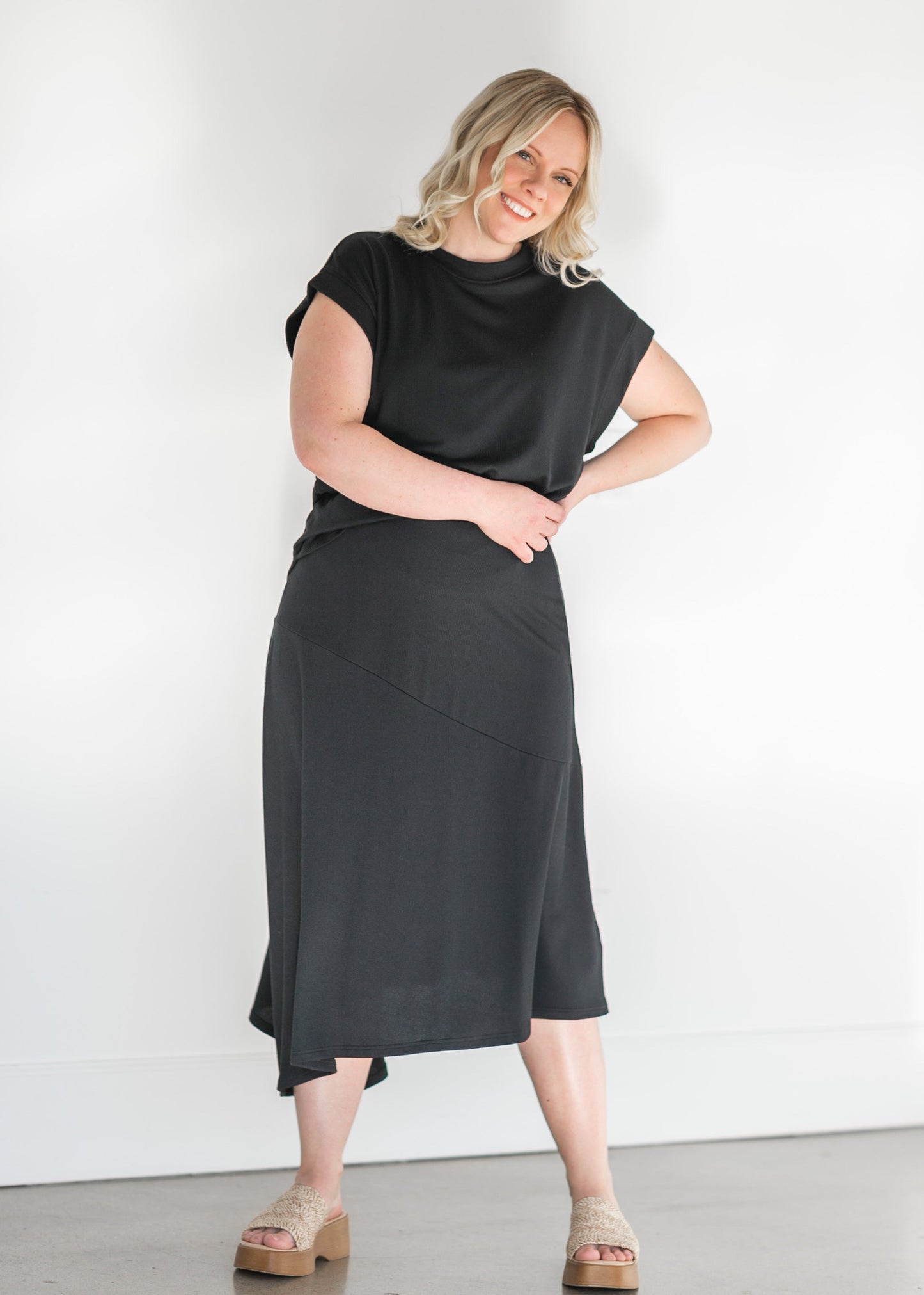 Ribbed Black A-line Asymmetrical Midi Skirt Skirts