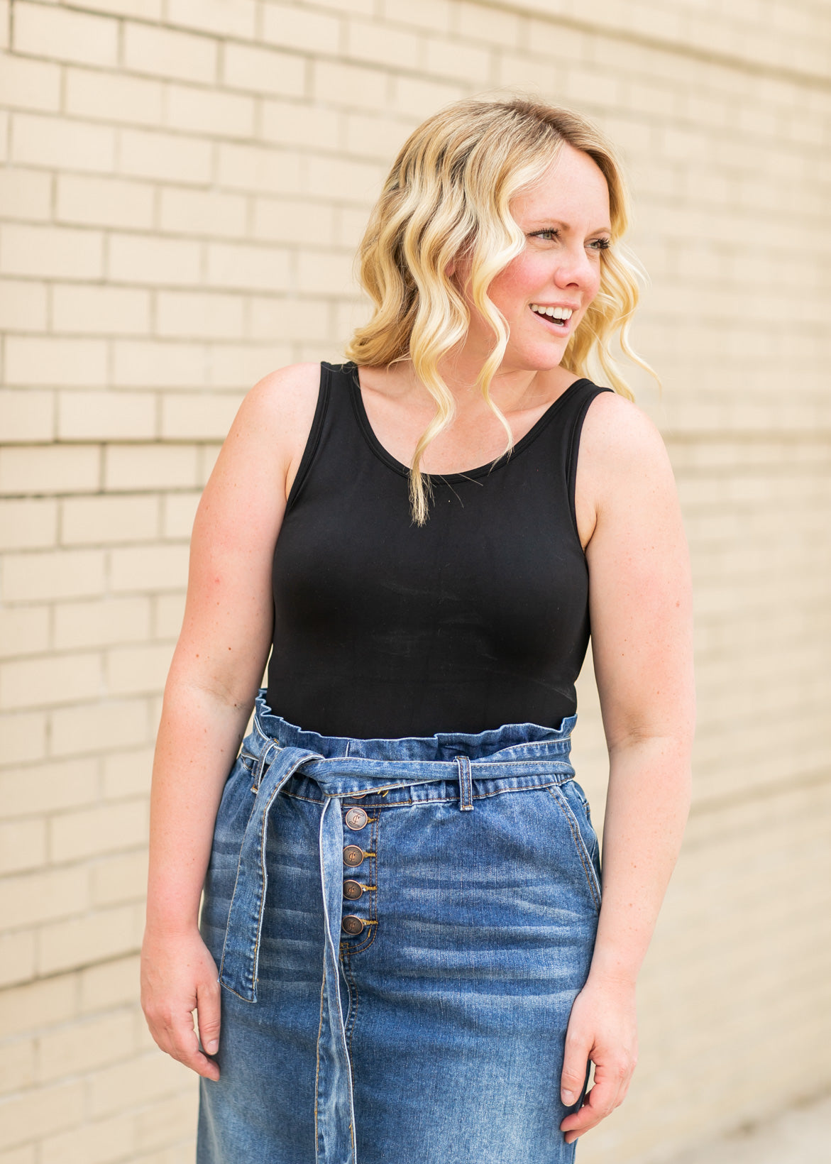 Scoop Neck Seamless Layering Tank Top Tops Black / S/M