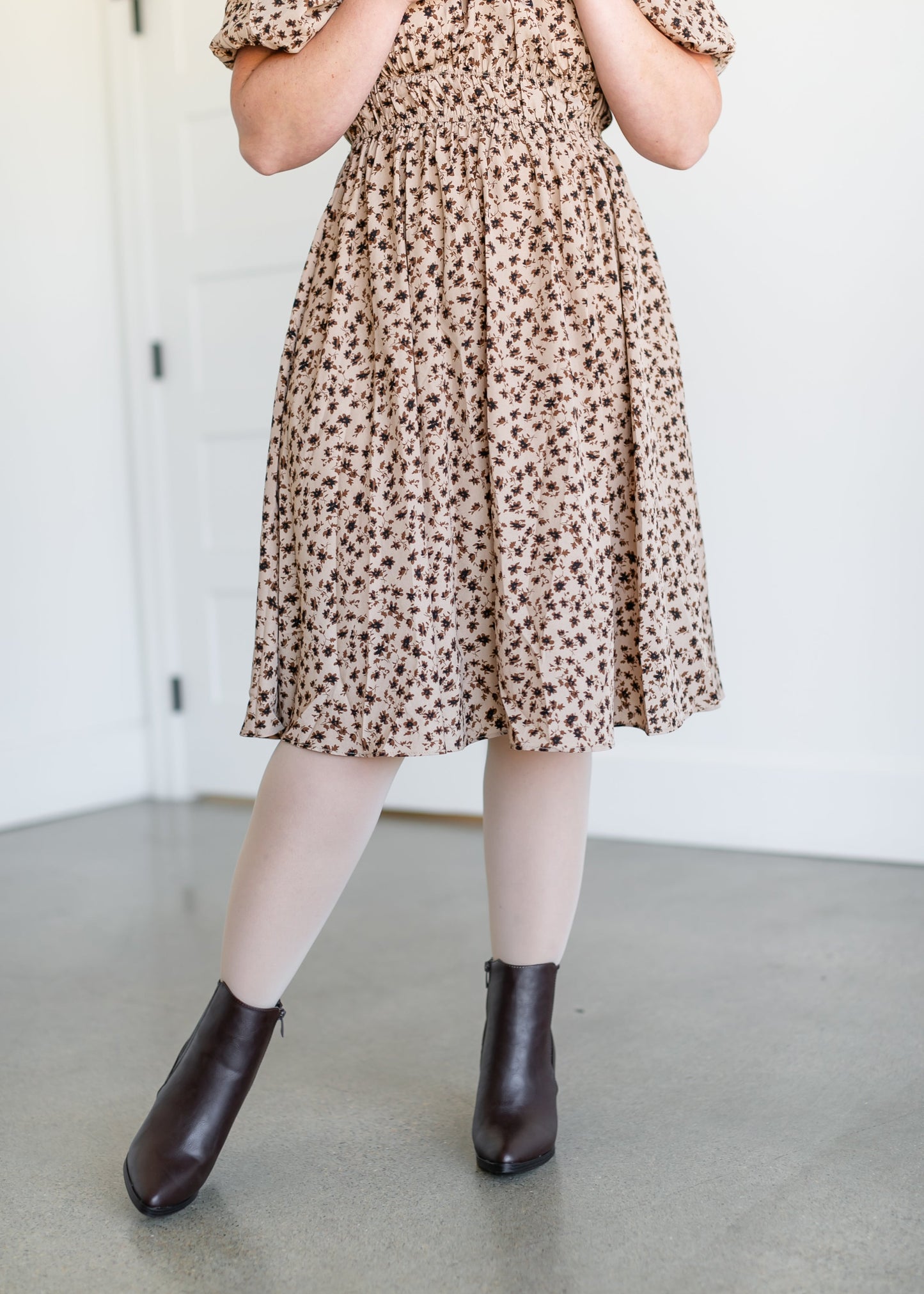 Short Sleeve Brown Floral Midi Dress FF Dresses