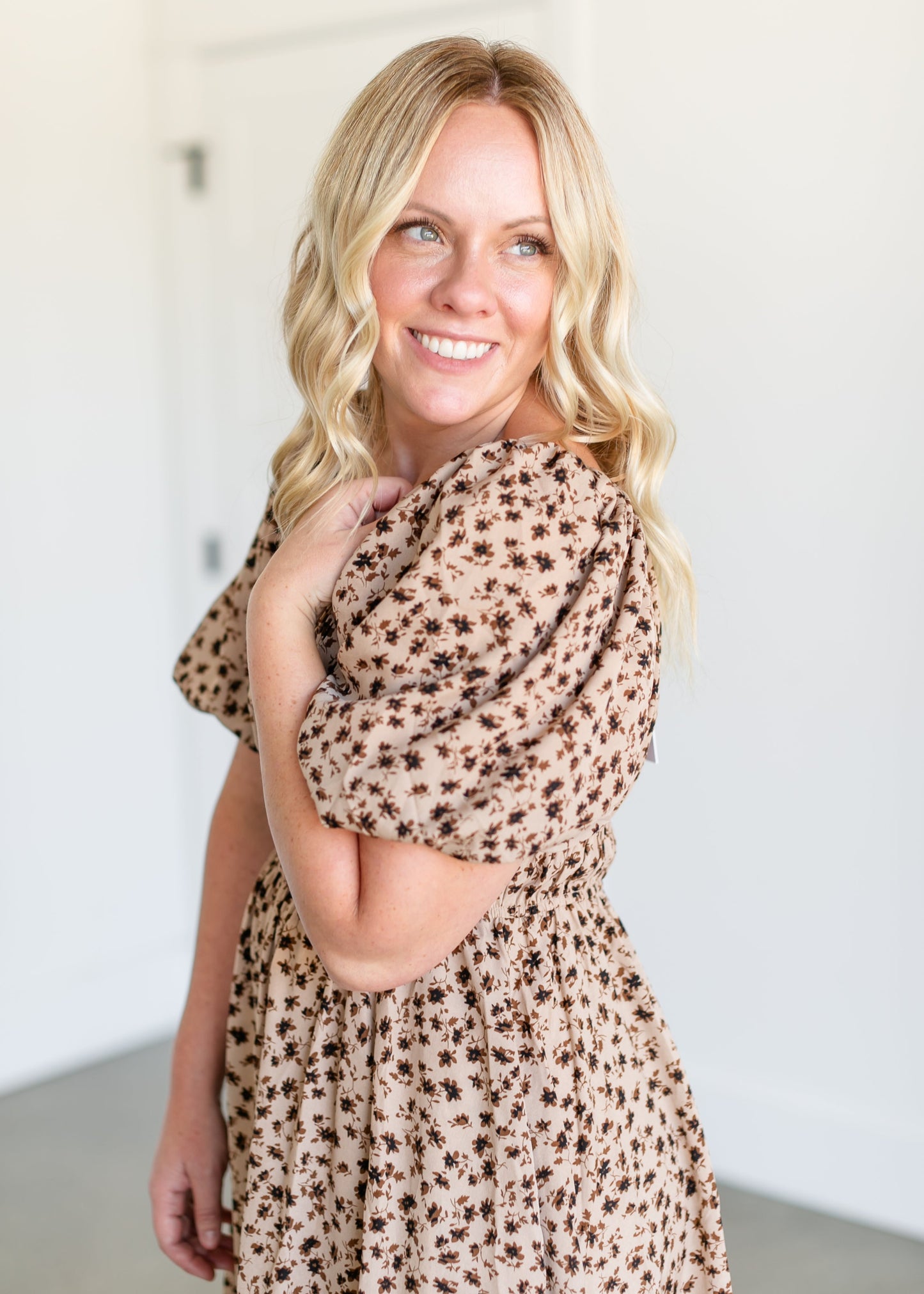 Short Sleeve Brown Floral Midi Dress FF Dresses
