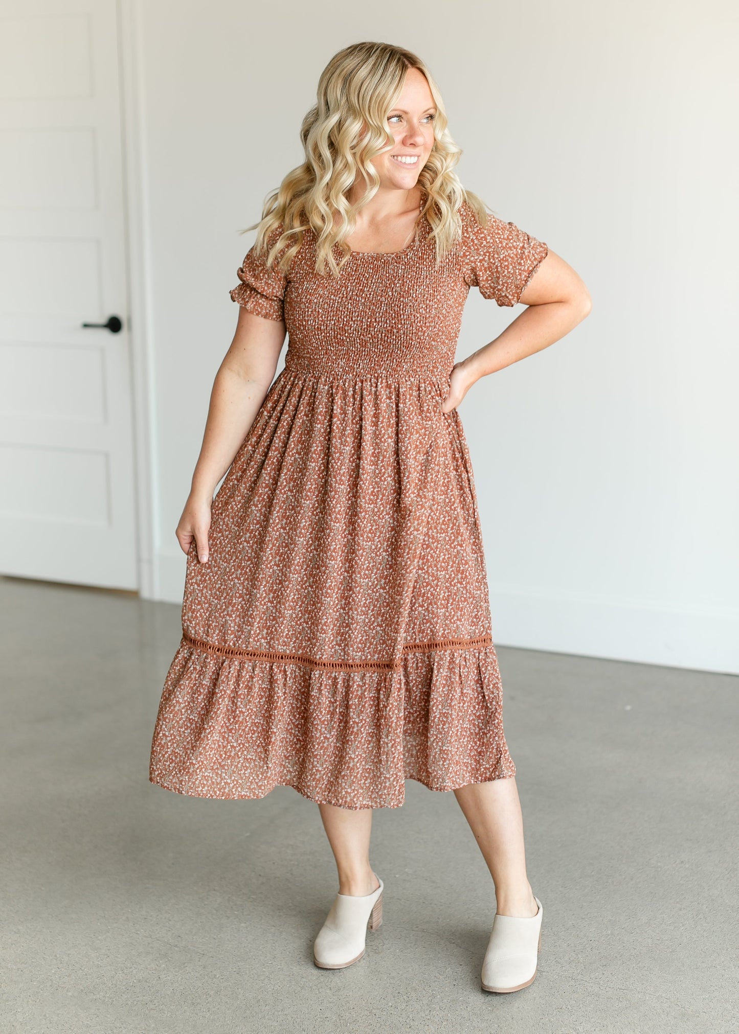 Short Sleeve Floral Smocked Midi Dress FF Dresses