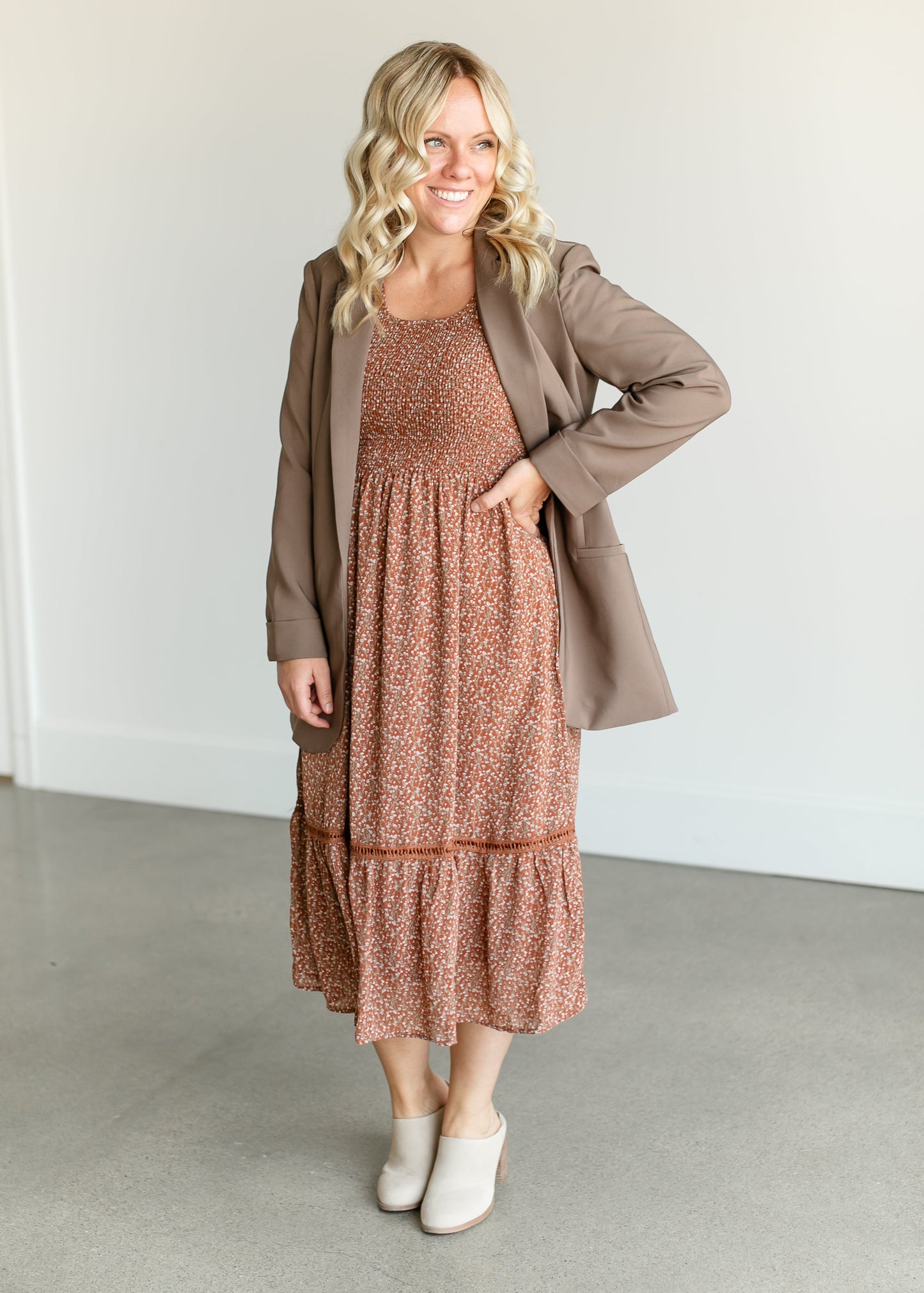 Short Sleeve Floral Smocked Midi Dress FF Dresses