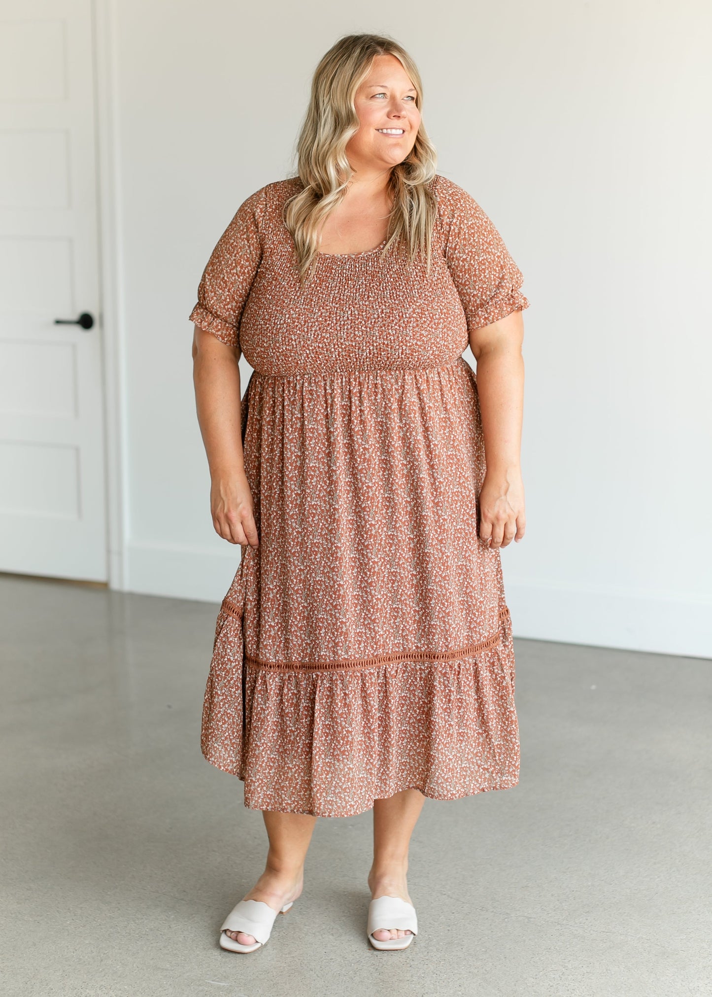 Short Sleeve Floral Smocked Midi Dress FF Dresses