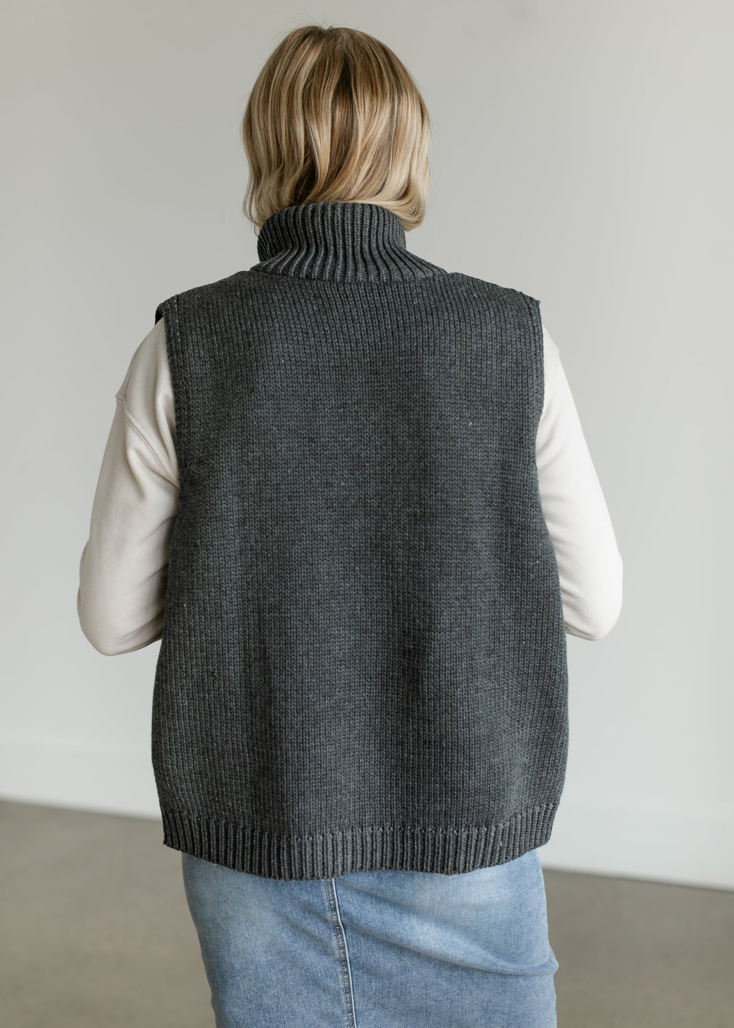 Snap Up Active Knit Vest FF Tops
