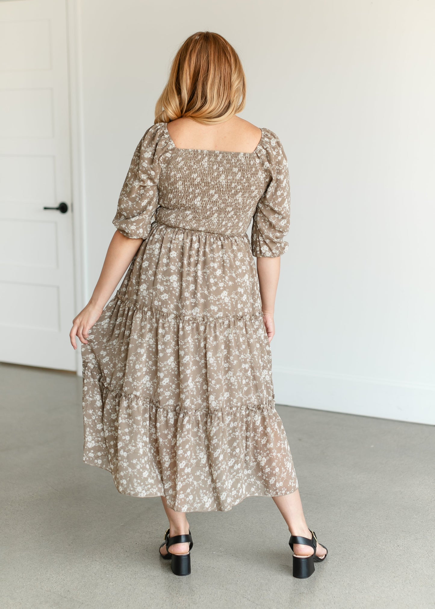 Square Neck Smocked Floral Tiered Midi Dress FF Dresses