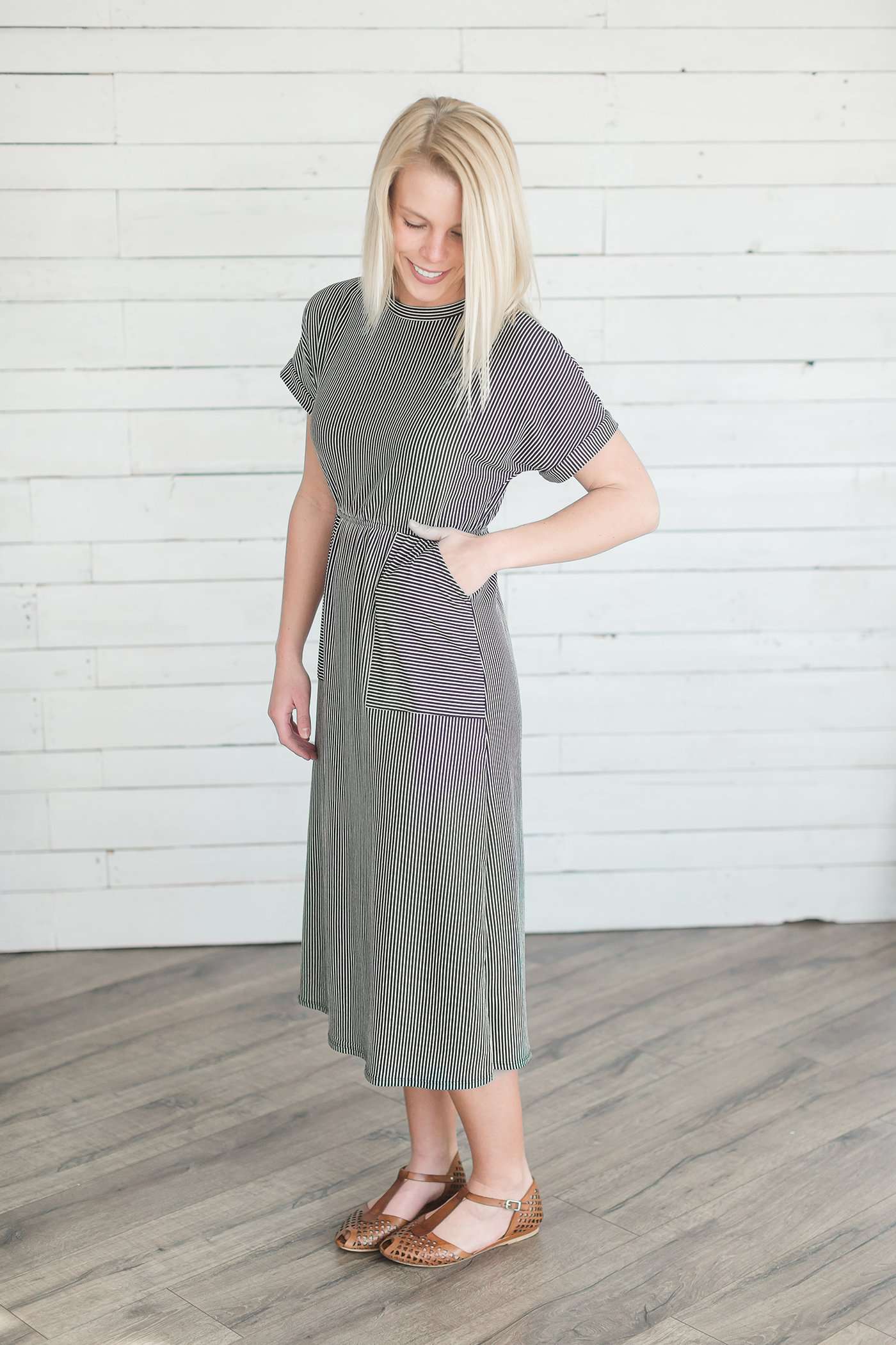 Stripe Pocket Midi Dress Dresses Black / S