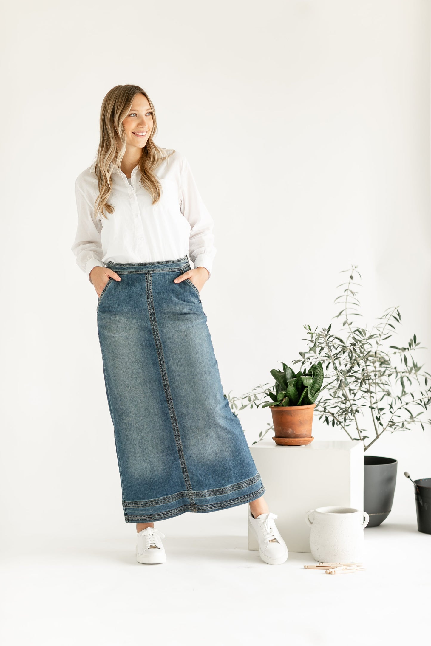 Sutton Side Zip A-line Denim Maxi Skirt IC Skirts