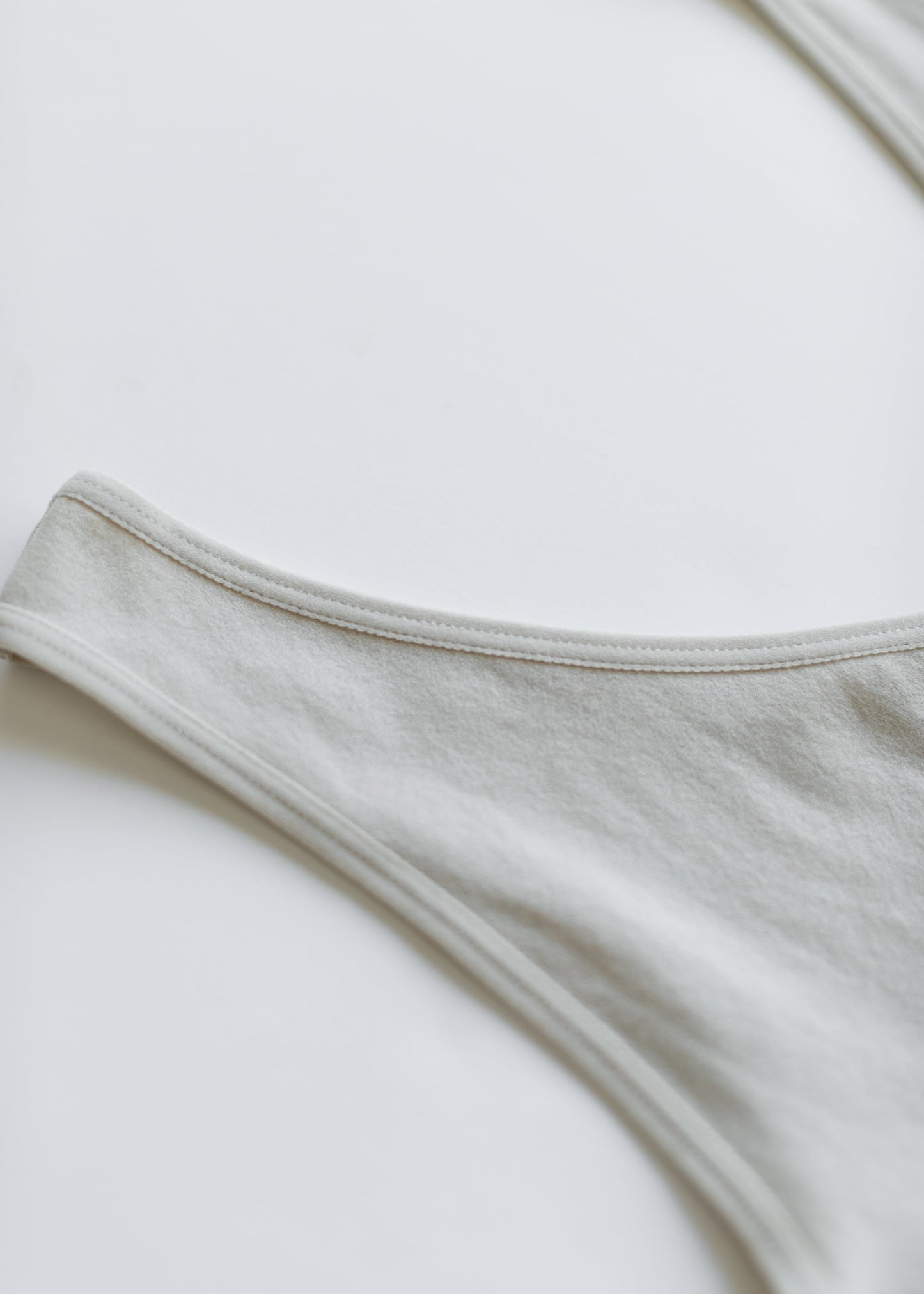 V-neck Layering Tank FF Tops
