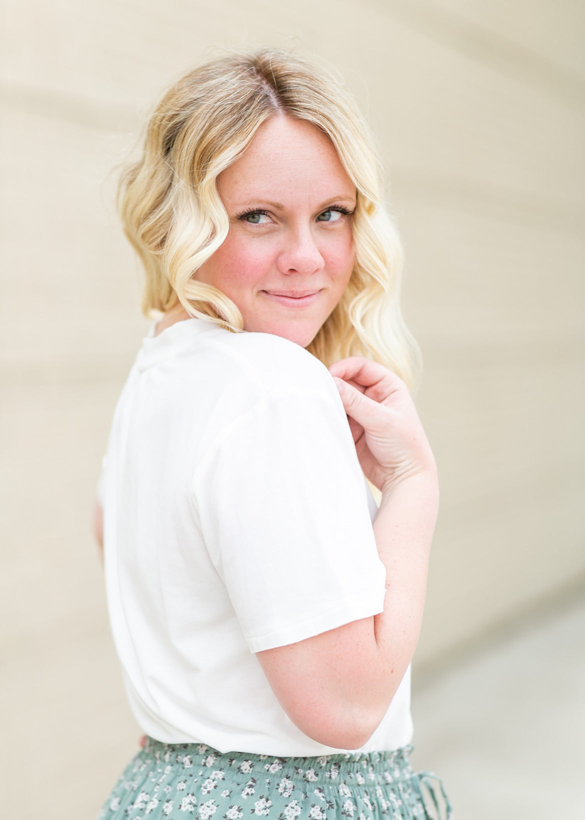 V-Neck Short Sleeve Top Tops