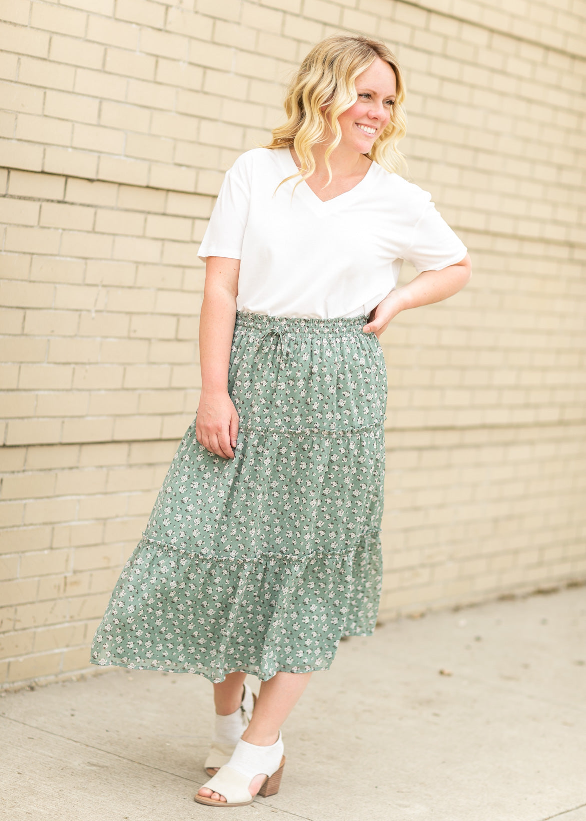 V-Neck Short Sleeve Top Tops Ivory / S