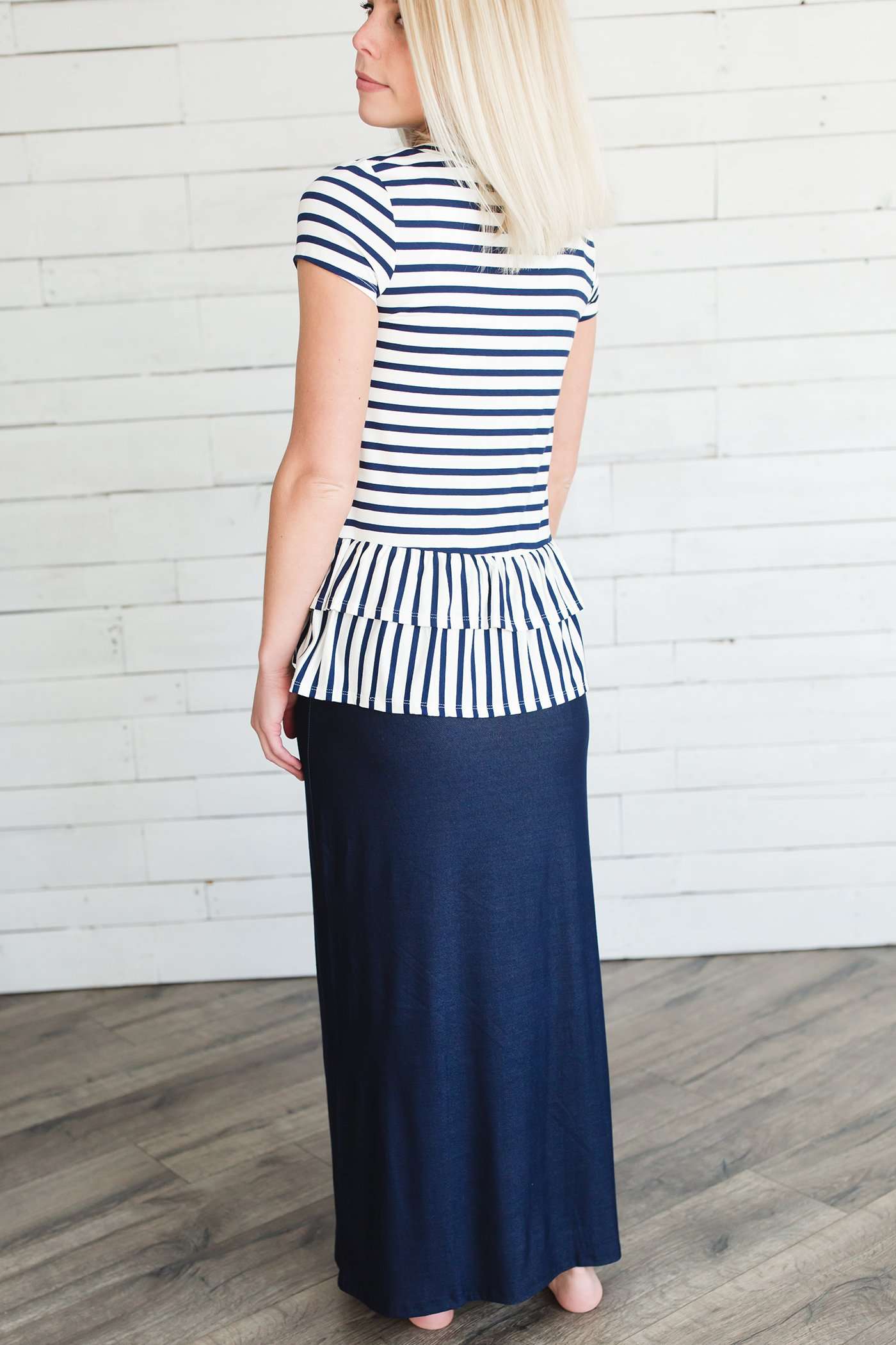 Women's modest denim-like knit skirt in black or navy.