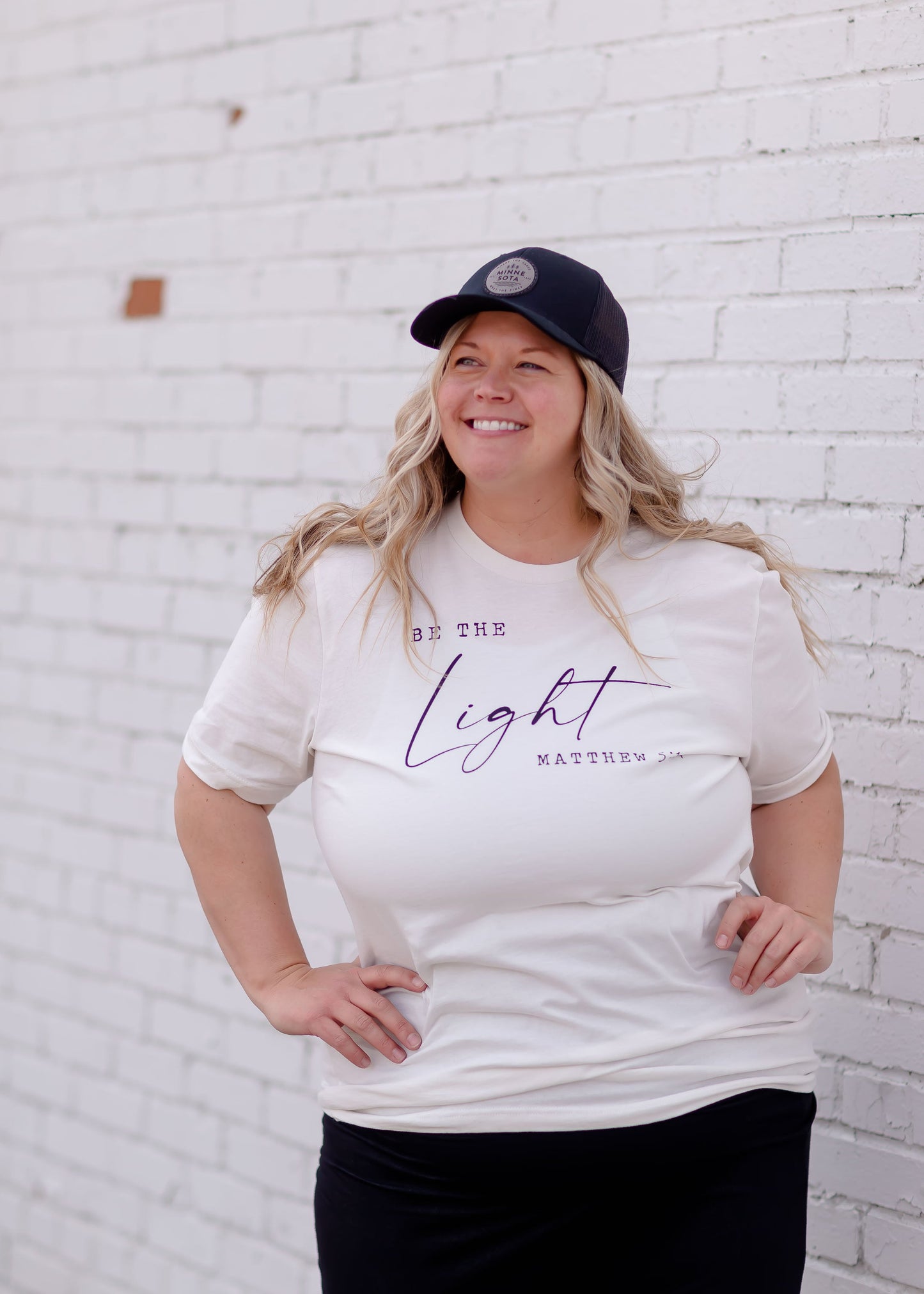 Be the Light Graphic Tee Tops White / S
